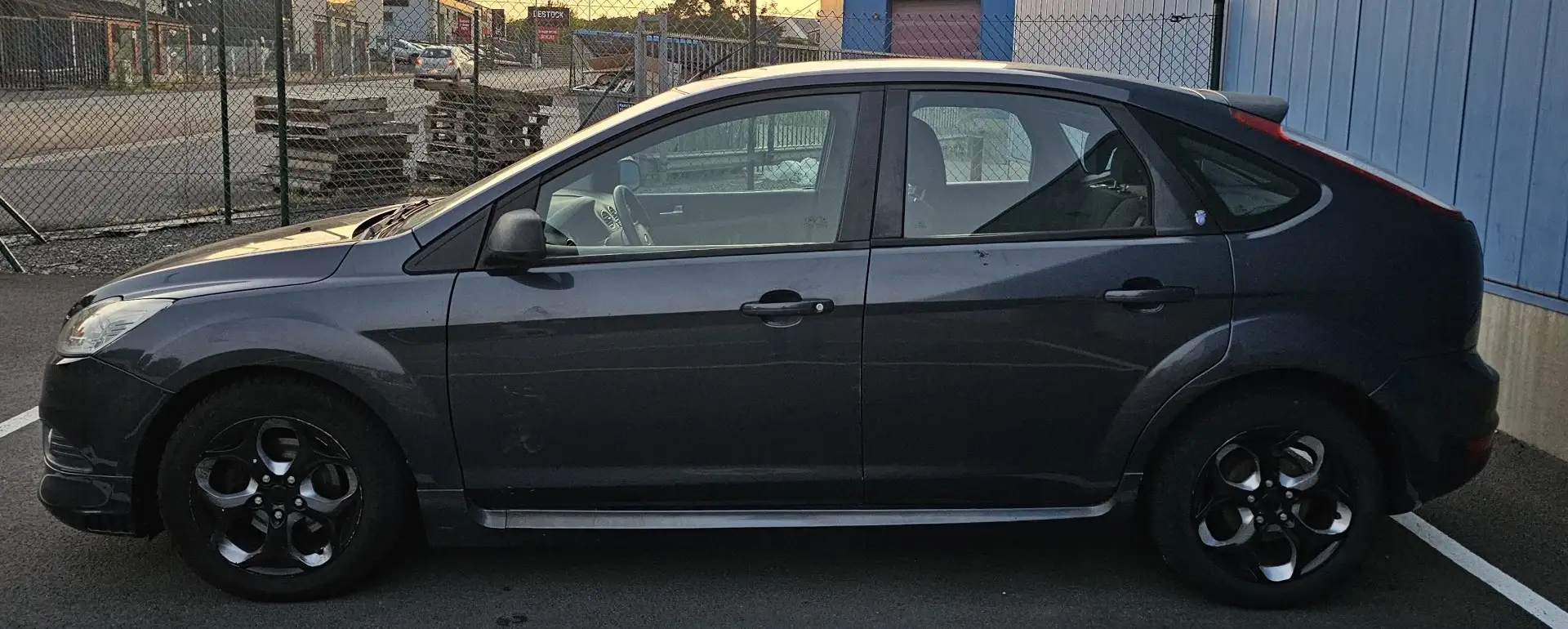 Ford Focus 1.6 TDCi * Clim * Prête à immatriculé Gris - 2