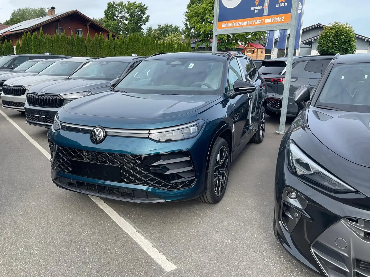 Volkswagen Tayron TDI DSG 4M R-LINE Black, 20-Zoll, AHK, Pano, sofor Kék - 2