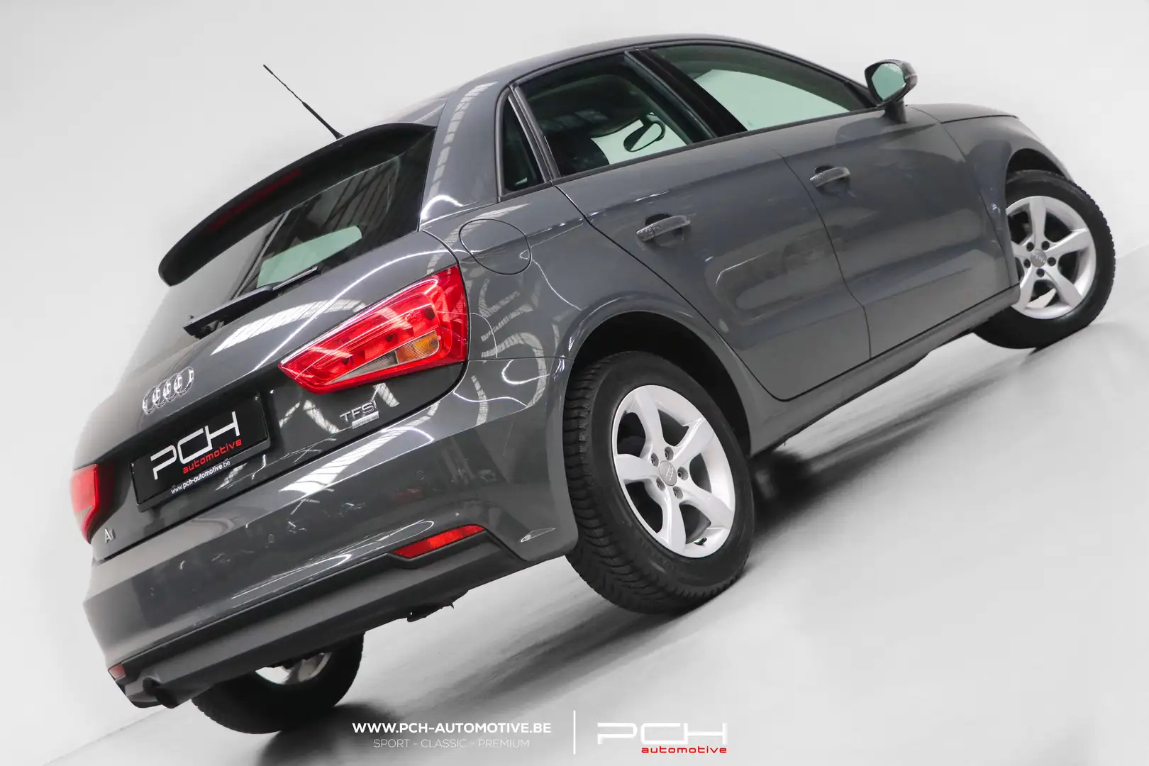 Audi A1 Sportback 1.0 TFSI 82cv - Garantie 1 an - TVAC Gris - 2