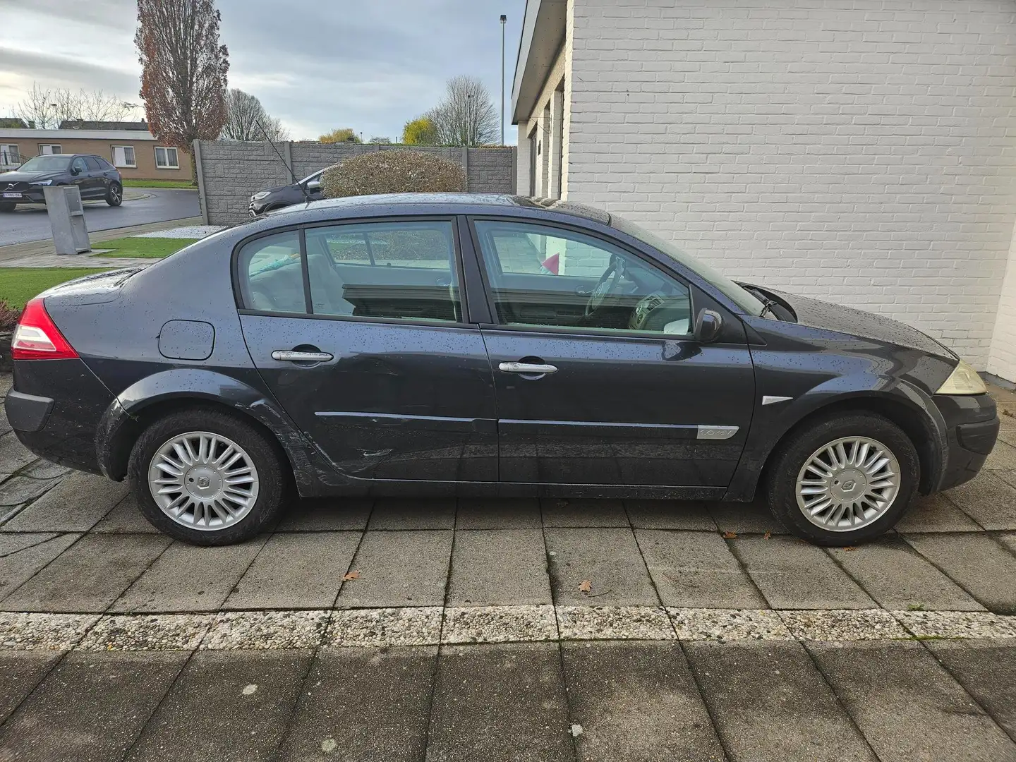 Renault Megane Megane 1.6 Privilege Gris - 1