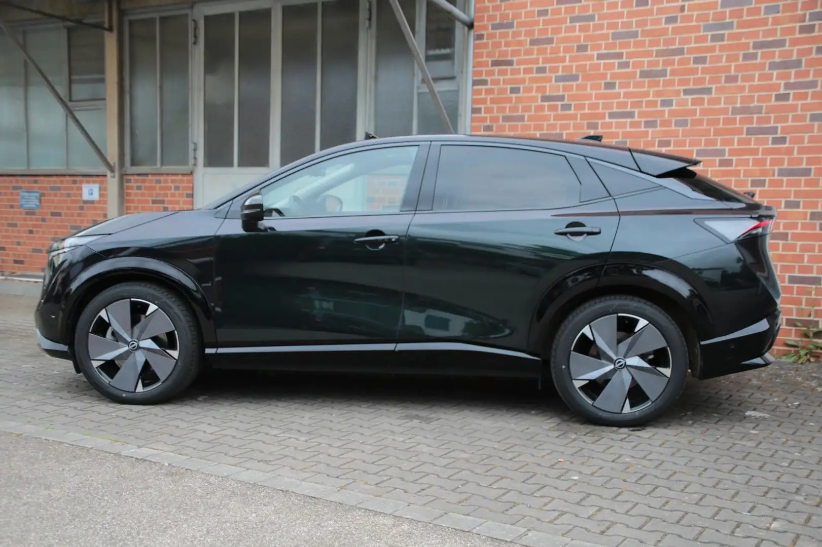 Nissan Ariya Evolve Pack e-4orce in auroragreen!! Verde - 2