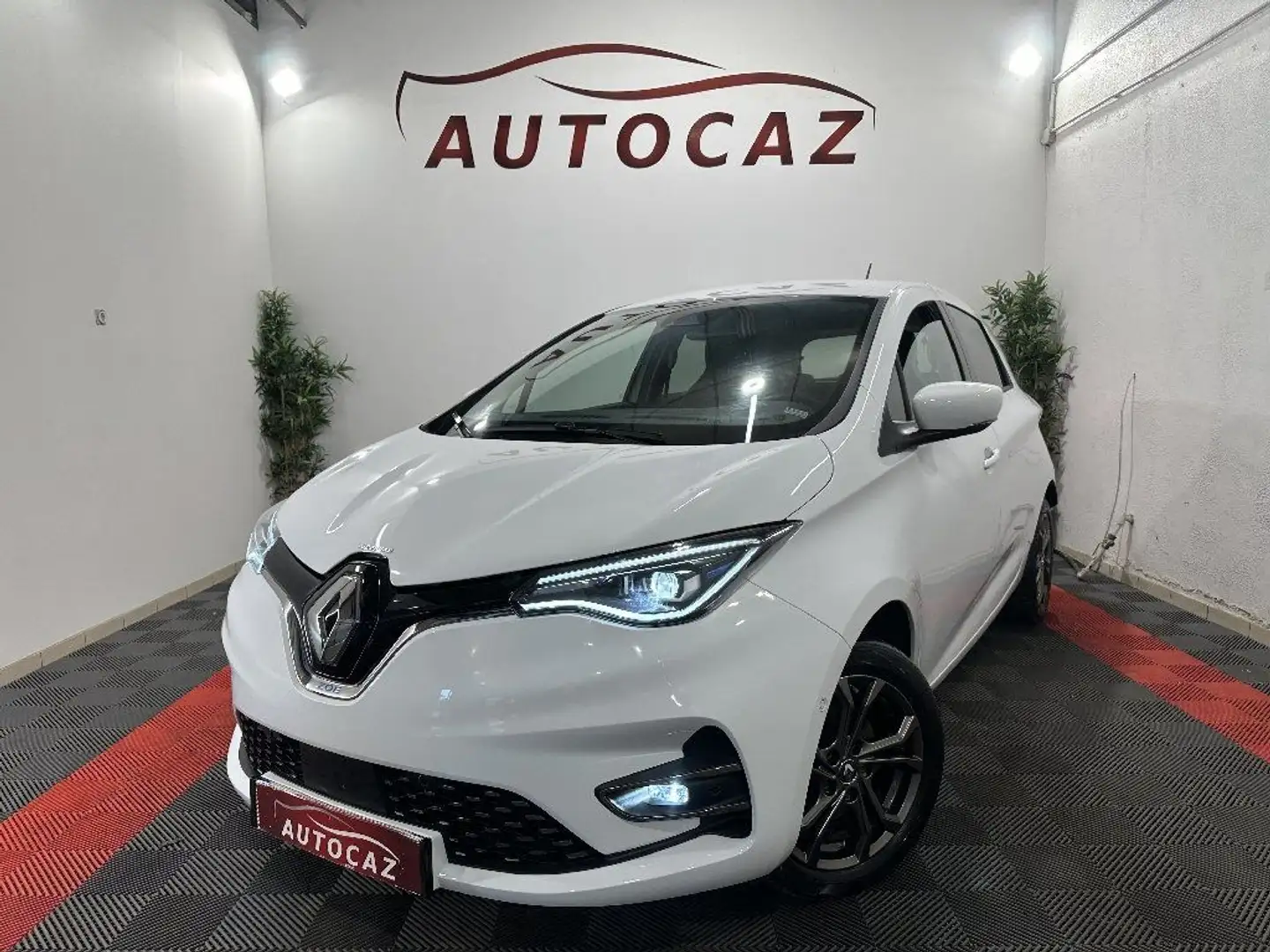 Renault ZOE R135 Intens +64000KMS Blanc - 1