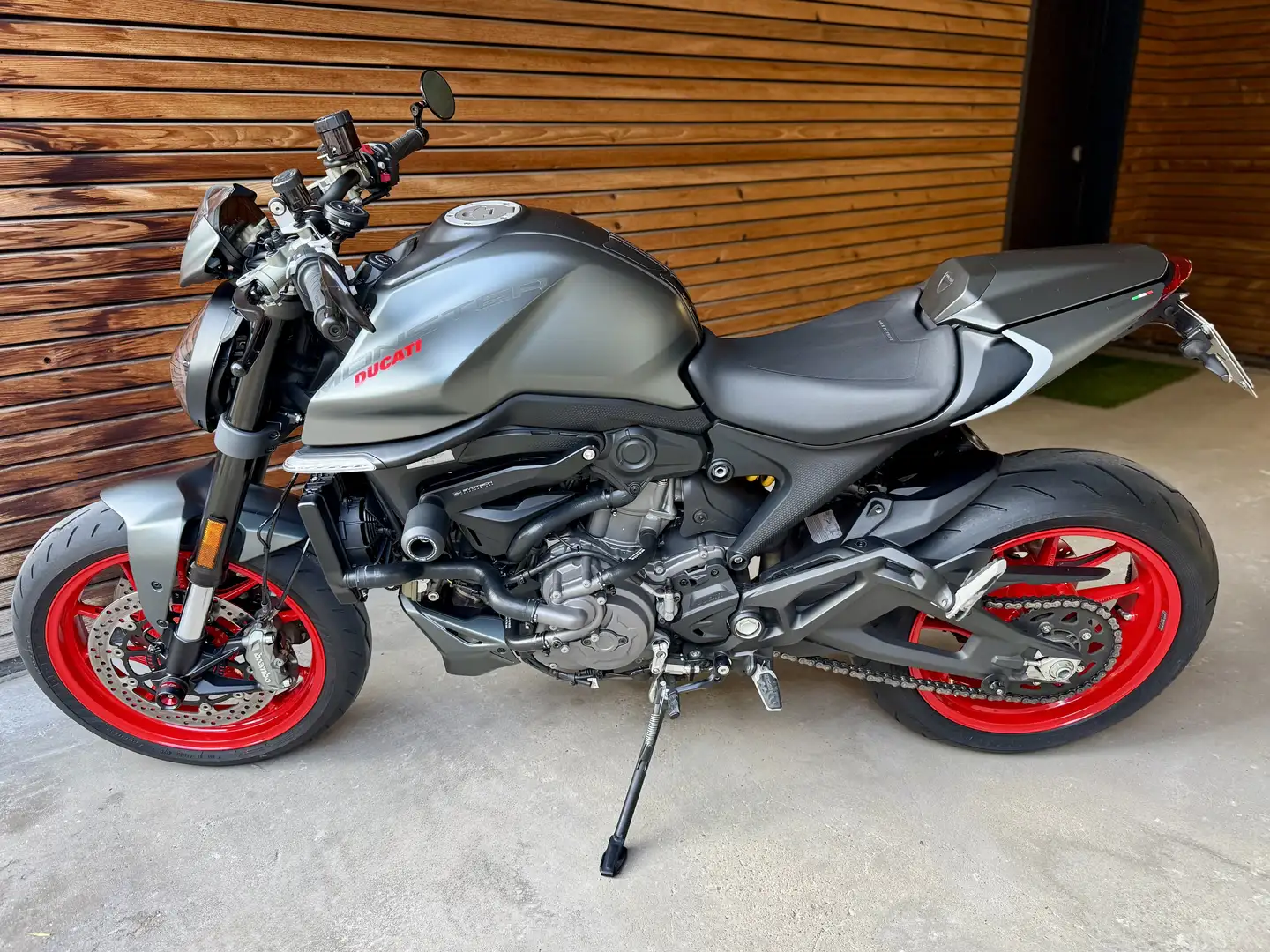 Ducati Monster 937 Etat impeccable (neuf) et TVA déductible Grijs - 1