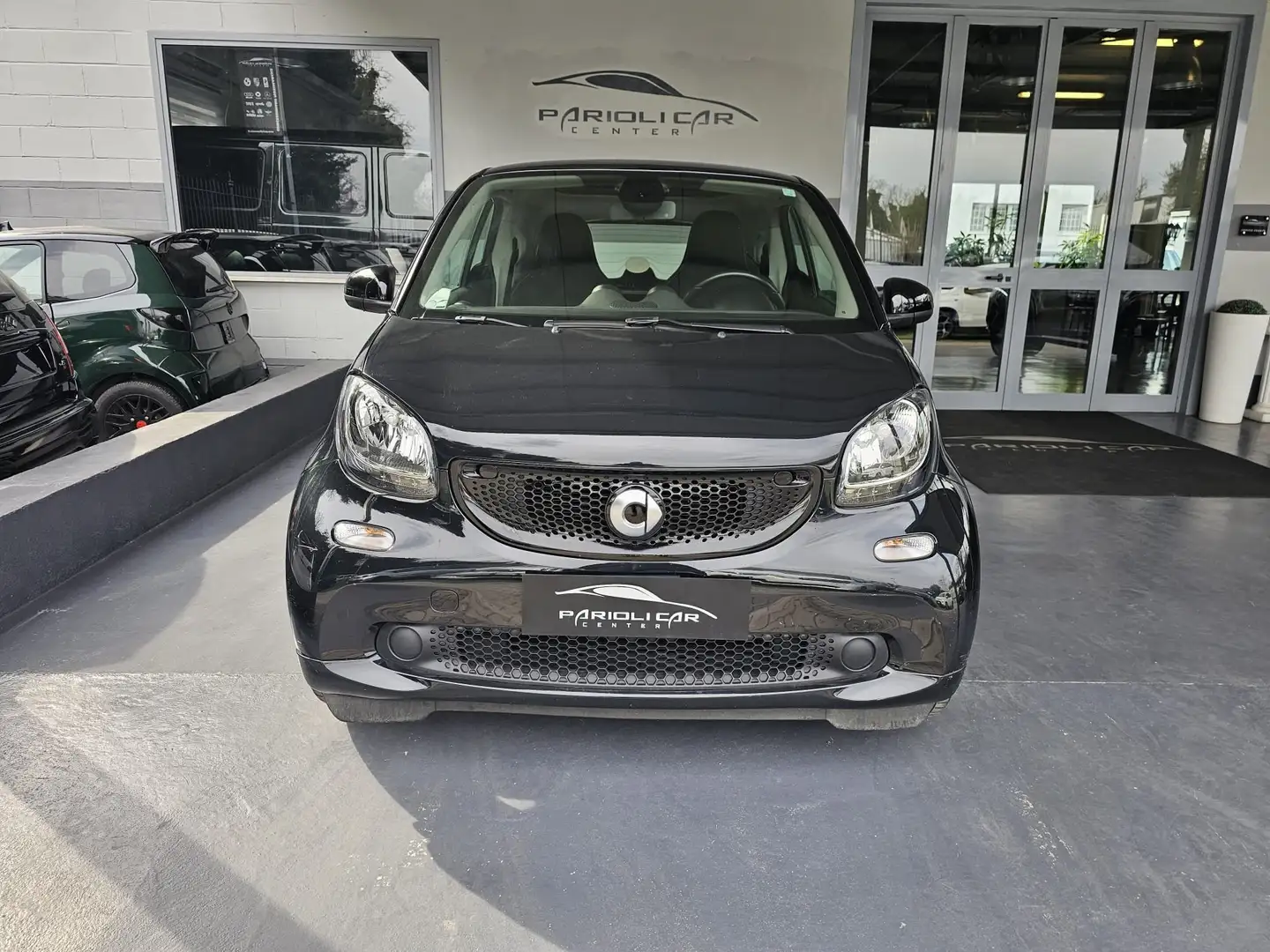 smart forTwo 1.0 Passion 71cv Zwart - 1