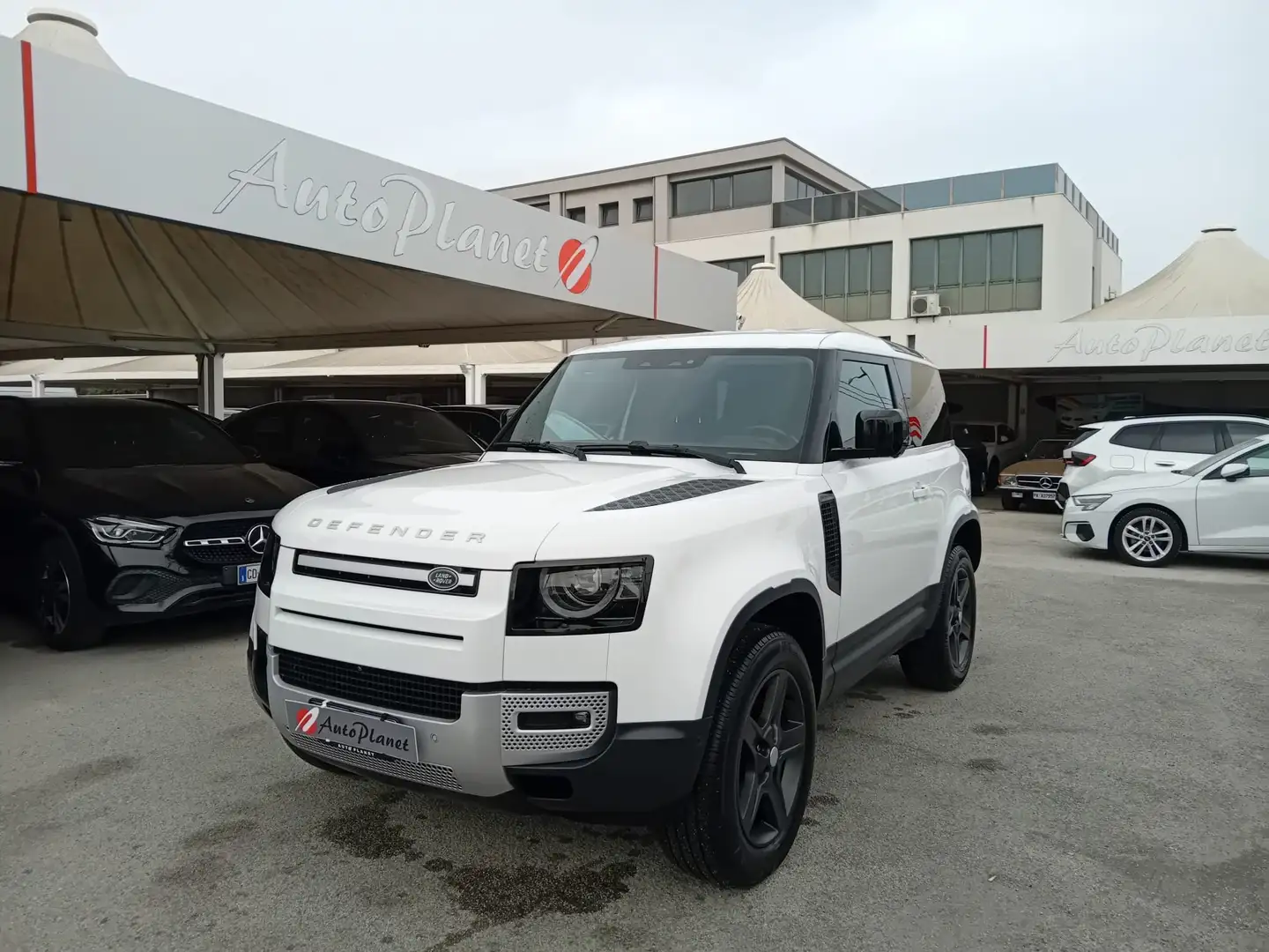 Land Rover Defender Defender 90 3.0d i6 mhev X-Dynamic SE awd 200cv Bianco - 1