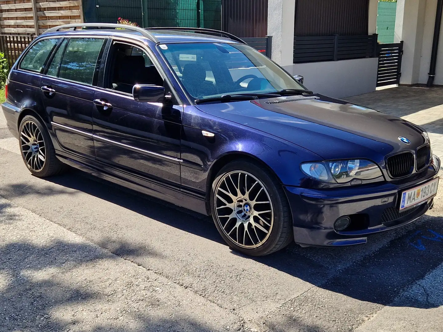 BMW 320 320d touring / M-Paket Vollausstattung Bleu - 1