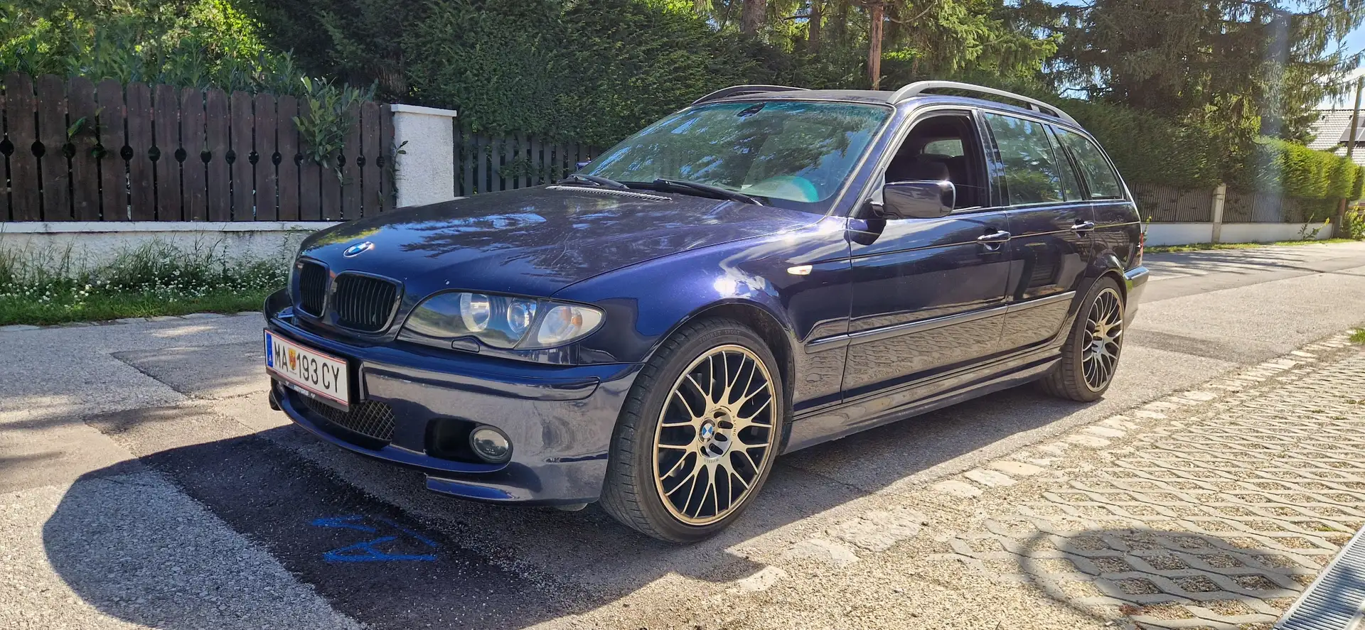 BMW 320 320d touring / M-Paket Vollausstattung Bleu - 2