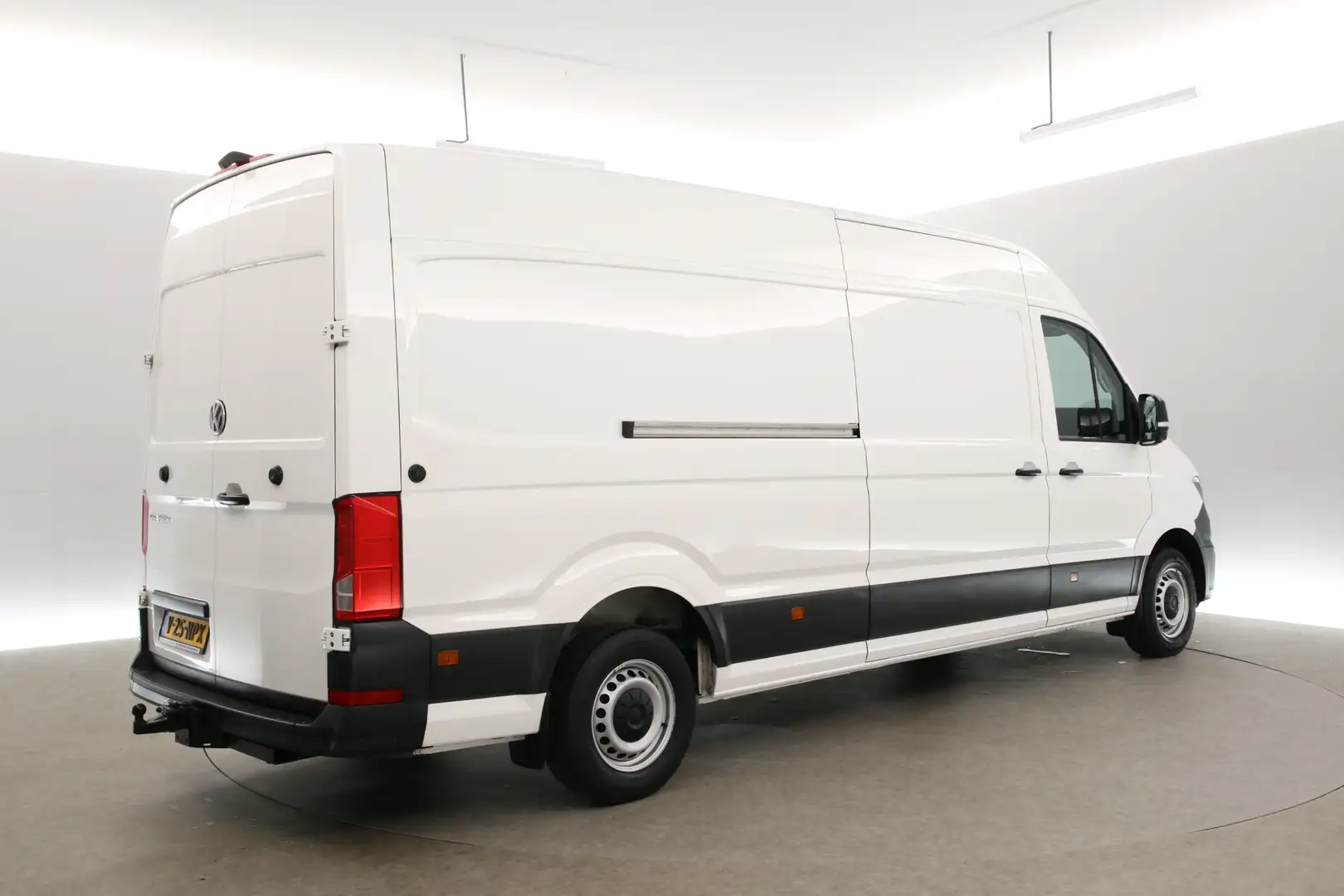 Volkswagen Crafter 35 2.0 TDI L4H3 | 177PK | 3000kg Trekgew. | Aut. | Wit - 2