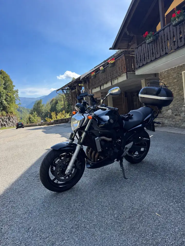 Yamaha FZ 6