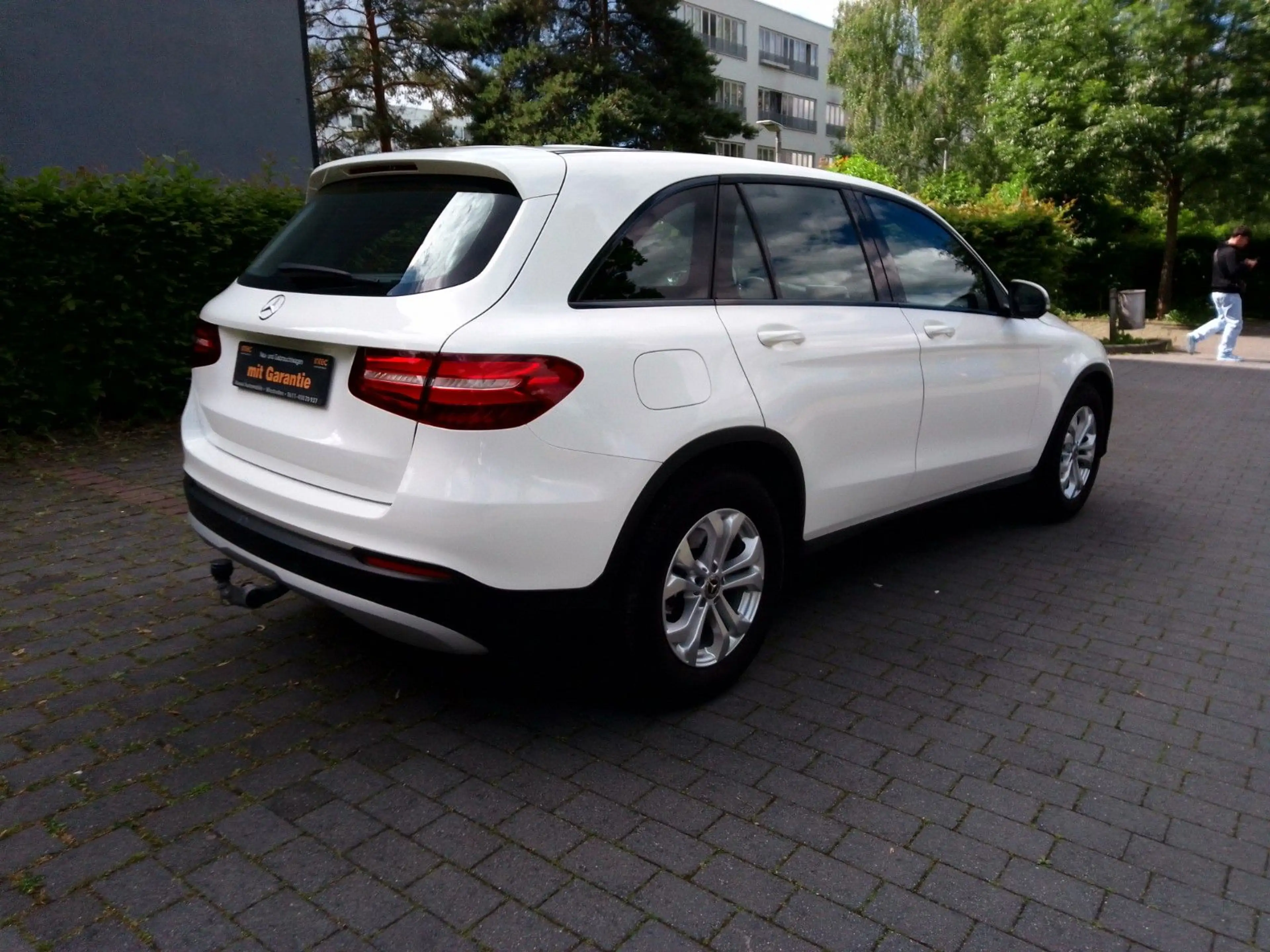 Mercedes-Benz GLC 220 d 4Matic — photo 4