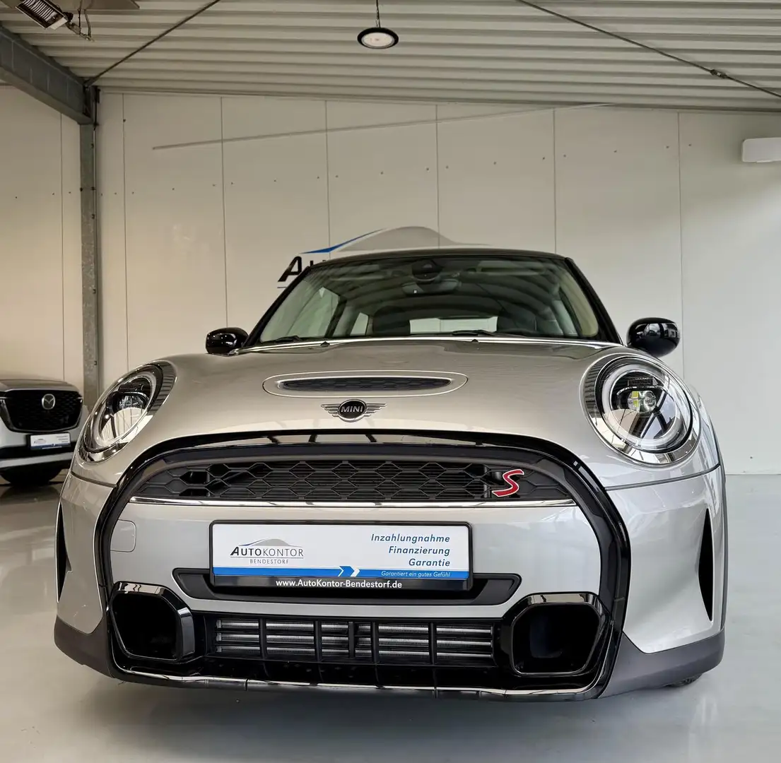MINI Cooper S Sport Autom., *LED *Kamera *CarPlay Argent - 1