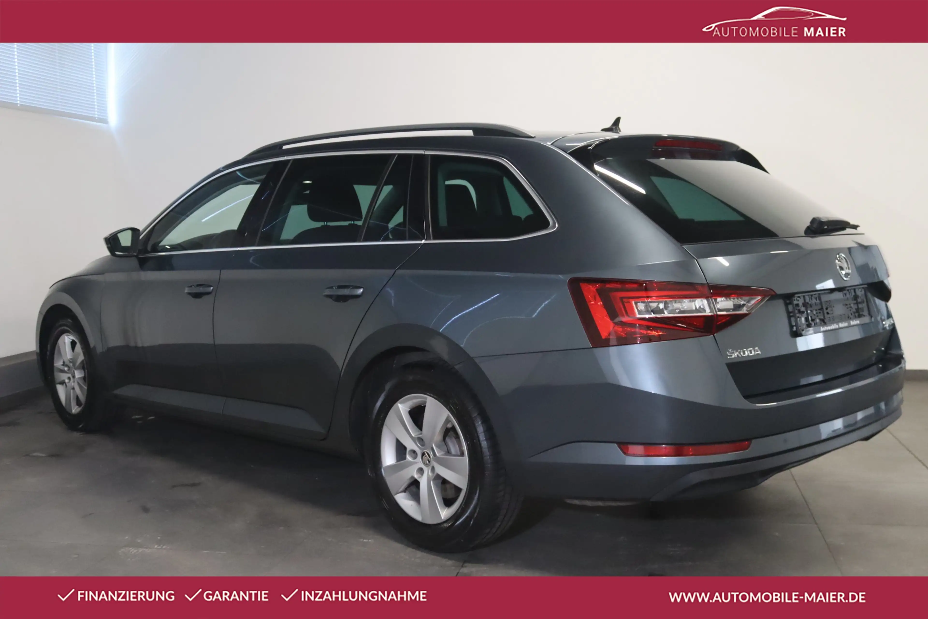 Skoda Superb Combi 2.0 TDI DSG Ambition-XENON-NAV-KAM- — photo 3