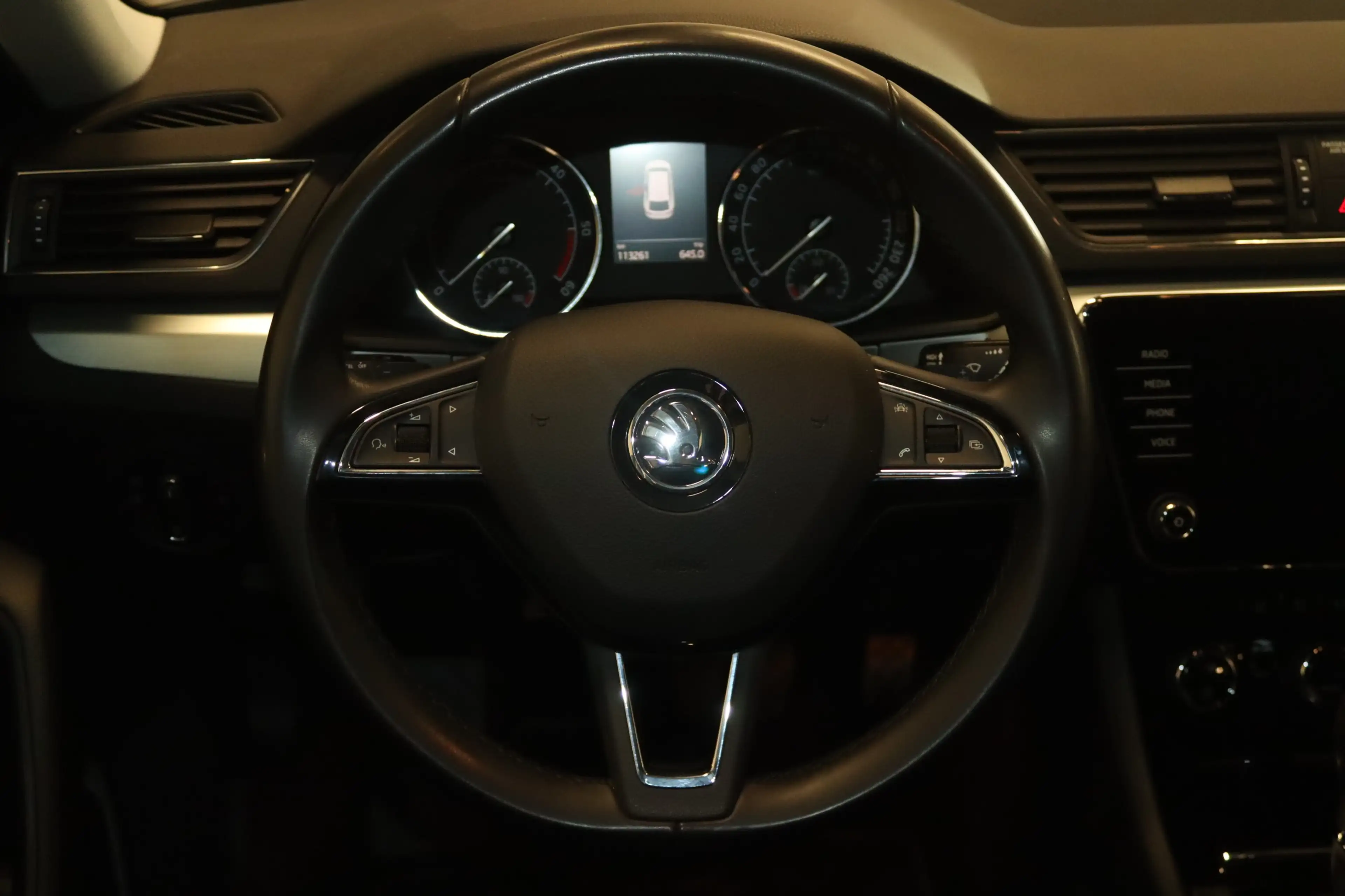 Skoda Superb Combi 2.0 TDI DSG Ambition-XENON-NAV-KAM- — photo 13