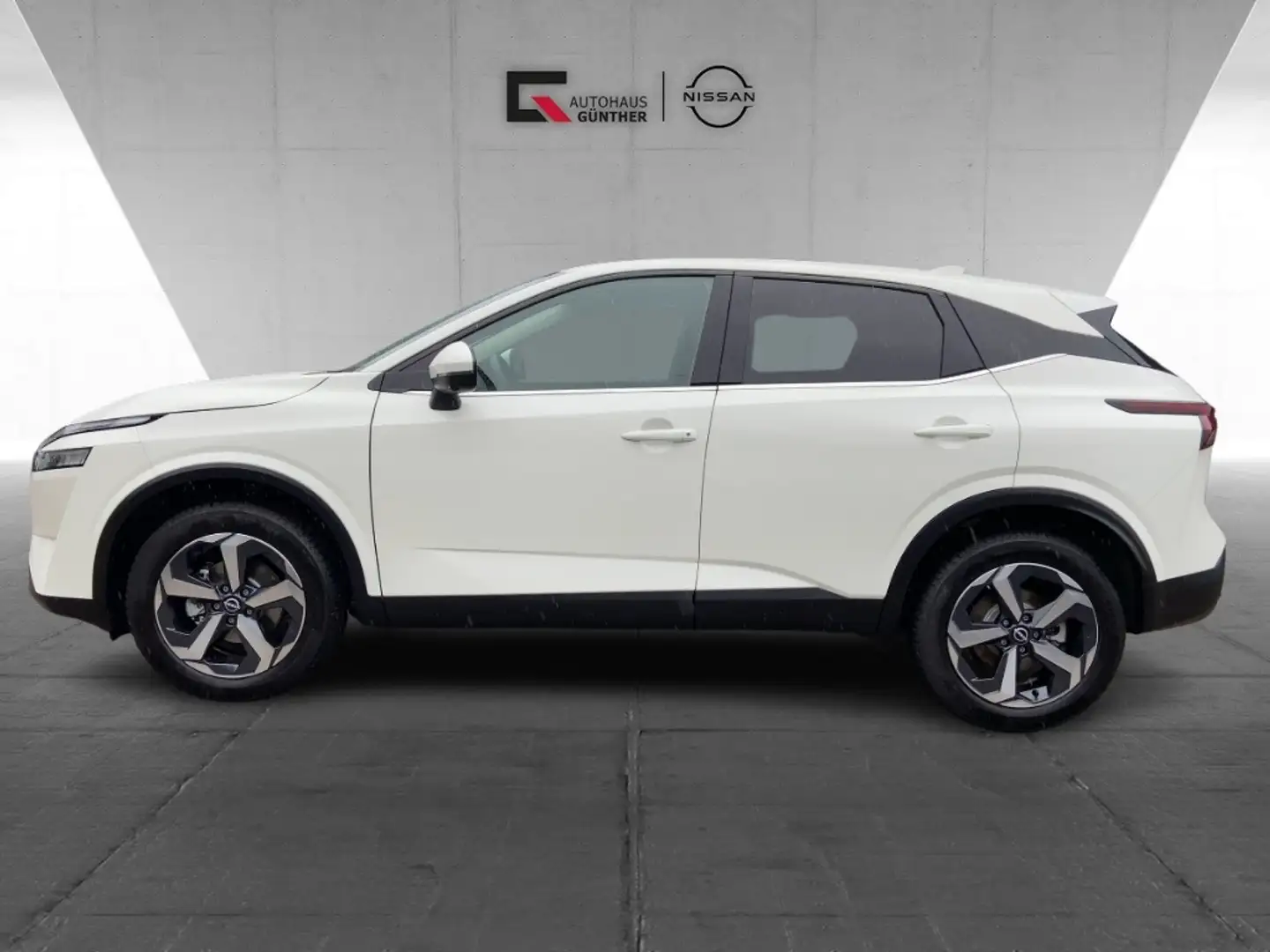 Nissan Qashqai N-CONNECTA 1.3 Xtronic Winter/ Tech/HUD Wit - 2