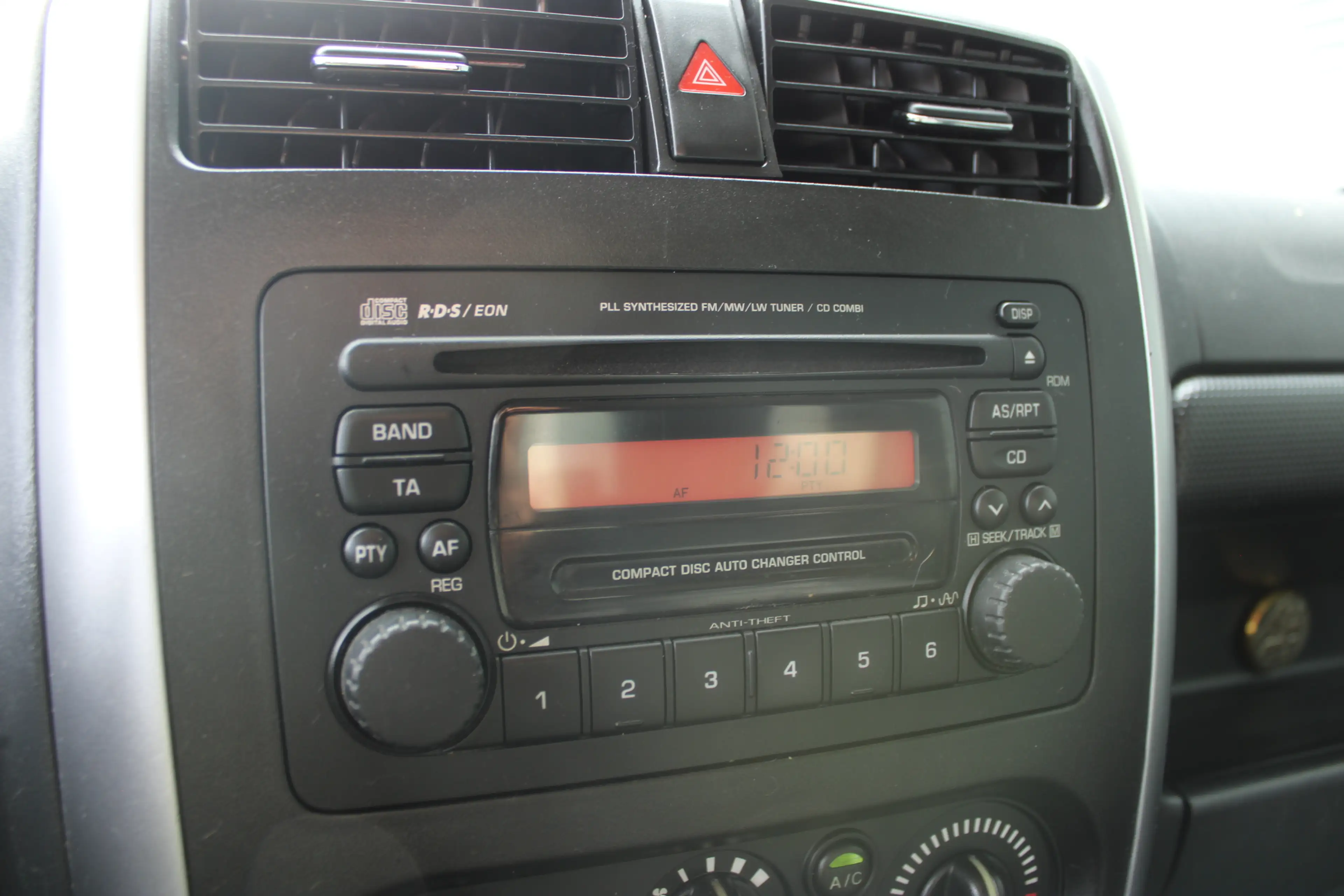 Suzuki Jimny 1.3 Exclusive 4x4 Vol-Leder Stoelverwarming Airco — photo 13