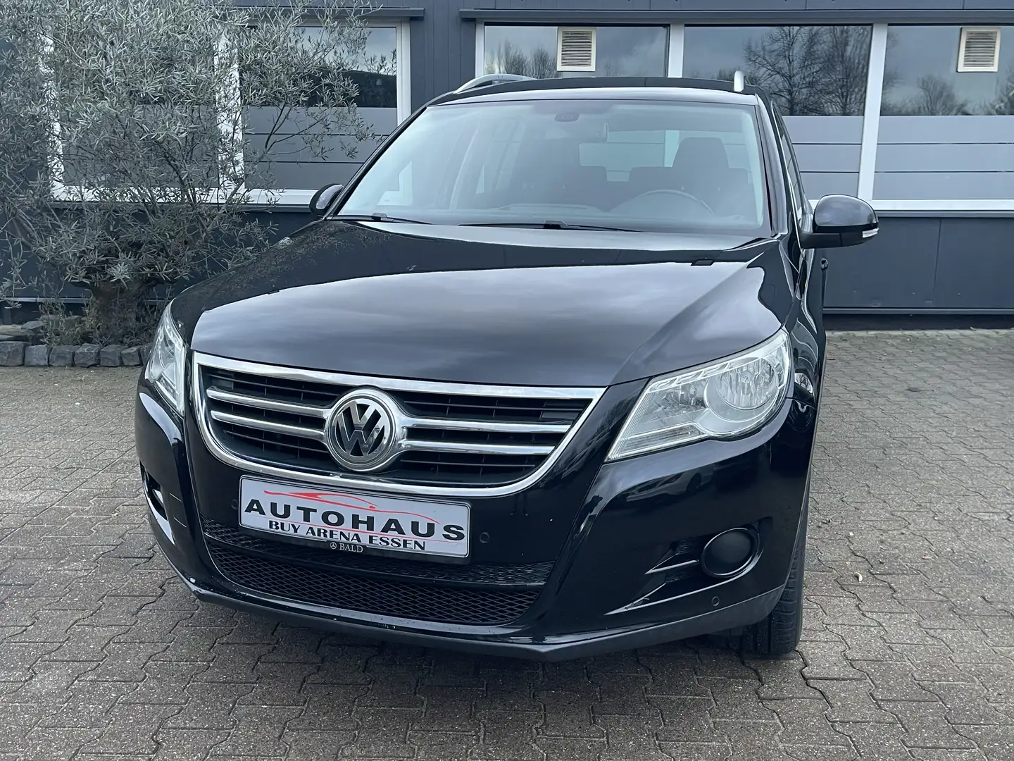 Volkswagen Tiguan 1.4 TSI Sport Schwarz Navi Xenon 17 Zoll Kamera Noir - 1
