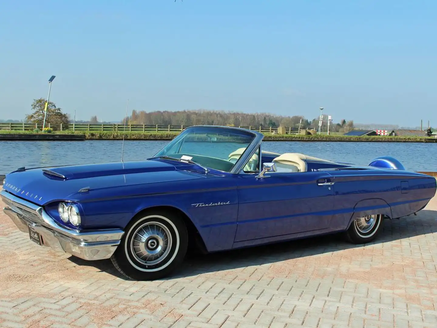 Ford Thunderbird 1964 Roadster - softtop Azul - 2