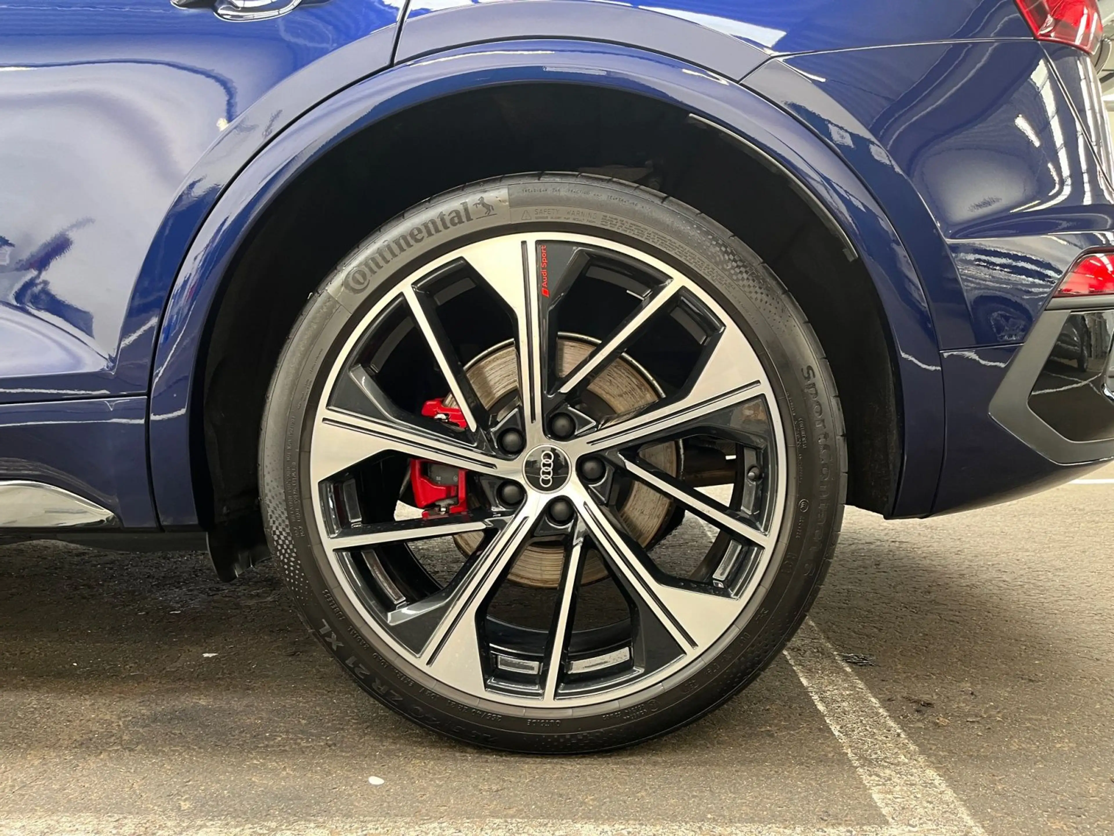 Audi Q5 S line 55 TFSI e, LEDER/MATRIX/KAM/ — photo 7
