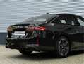 BMW 530 5-serie 530e M-Sport - Driving Ass Plus - Camera - Zwart - thumbnail 11