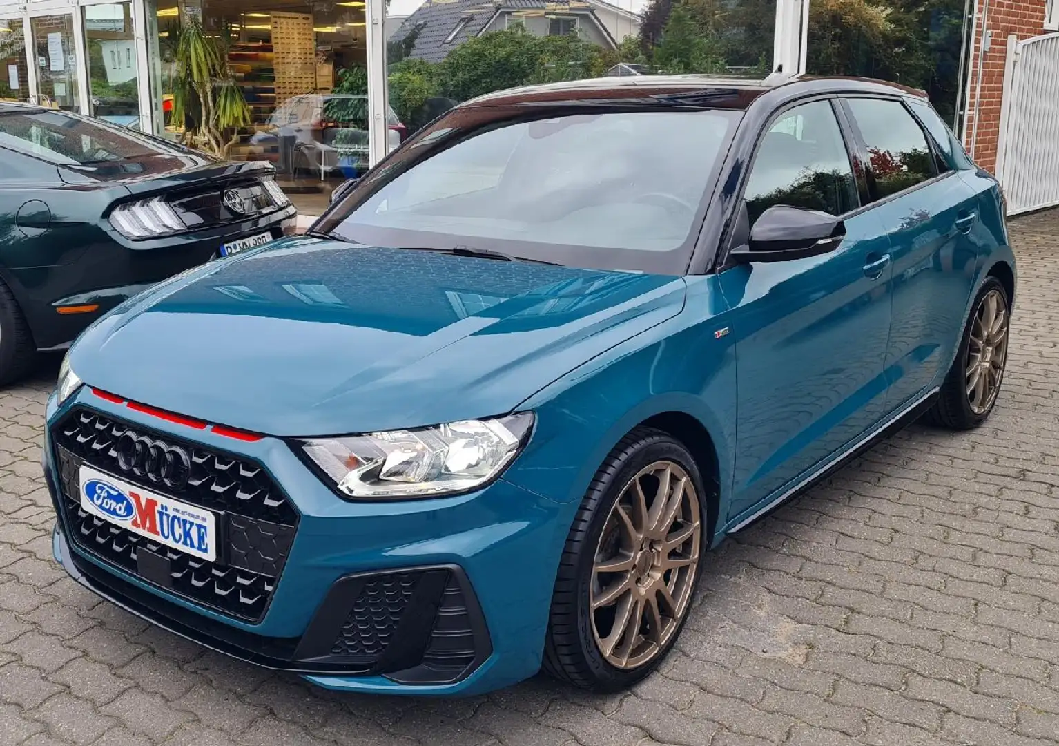 Audi A1 A1 Sportback S-line 5-tür. 1,0TFSi 70kw 5-Gang Grün - 2