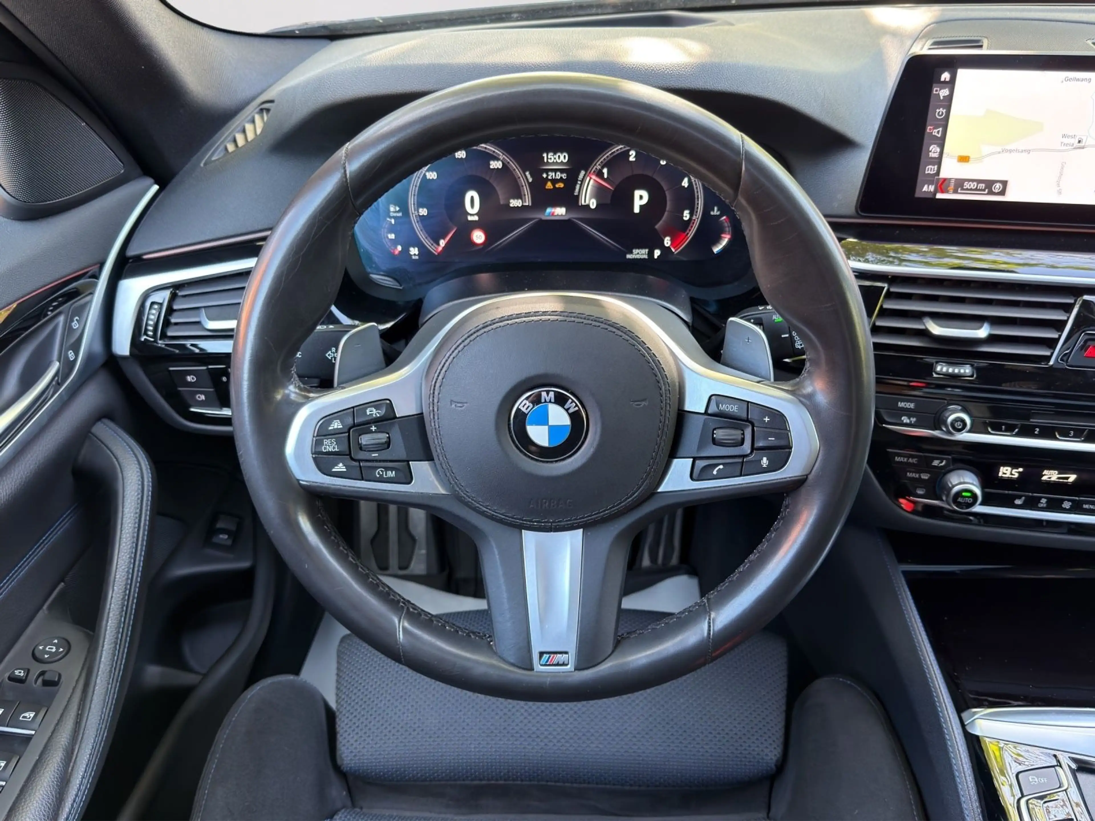BMW 530 d M Sport ACC|PANO|AHK|HEAD-UP|LED|NAVI|SHZ — photo 10