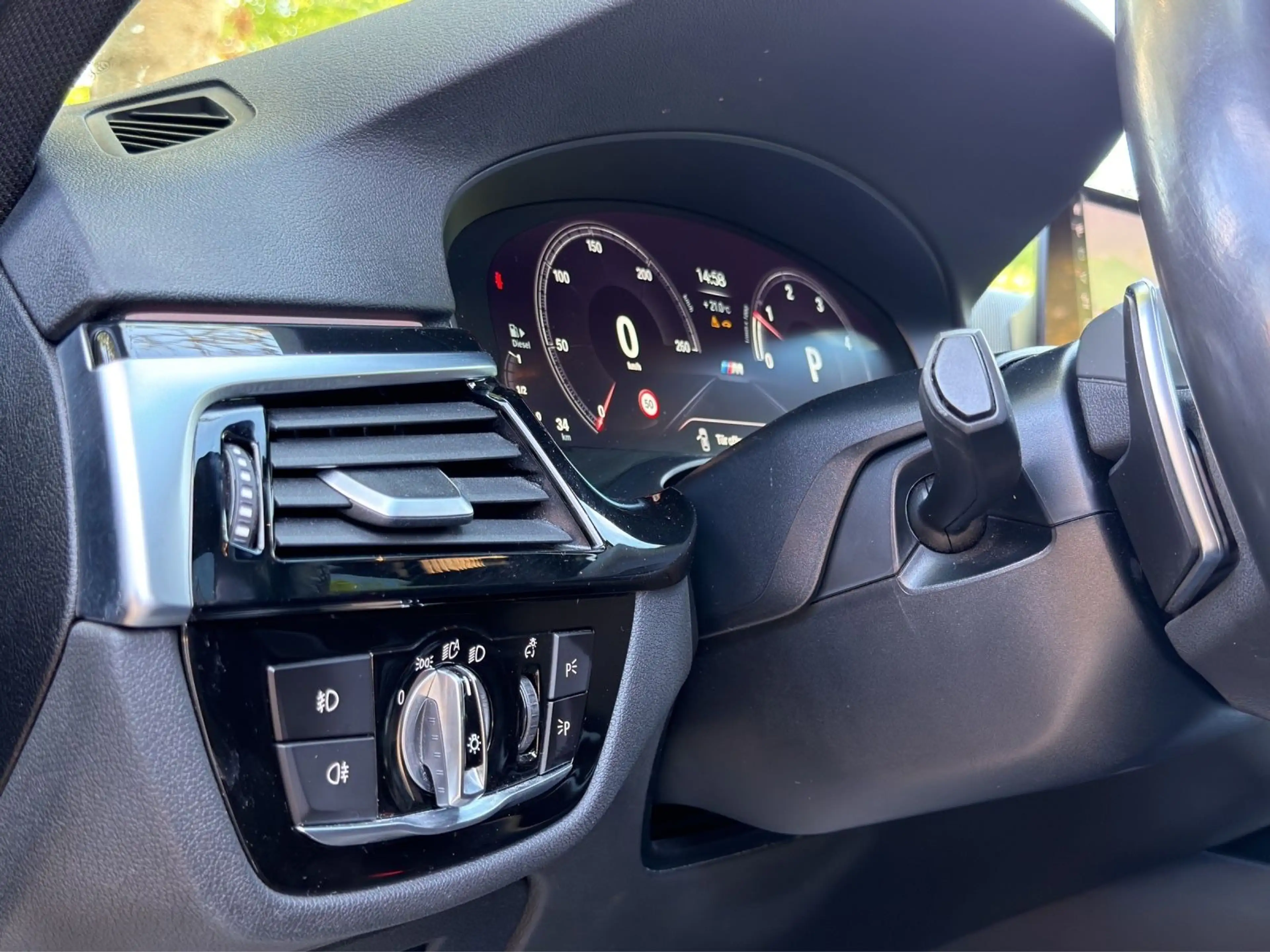 BMW 530 d M Sport ACC|PANO|AHK|HEAD-UP|LED|NAVI|SHZ — photo 7