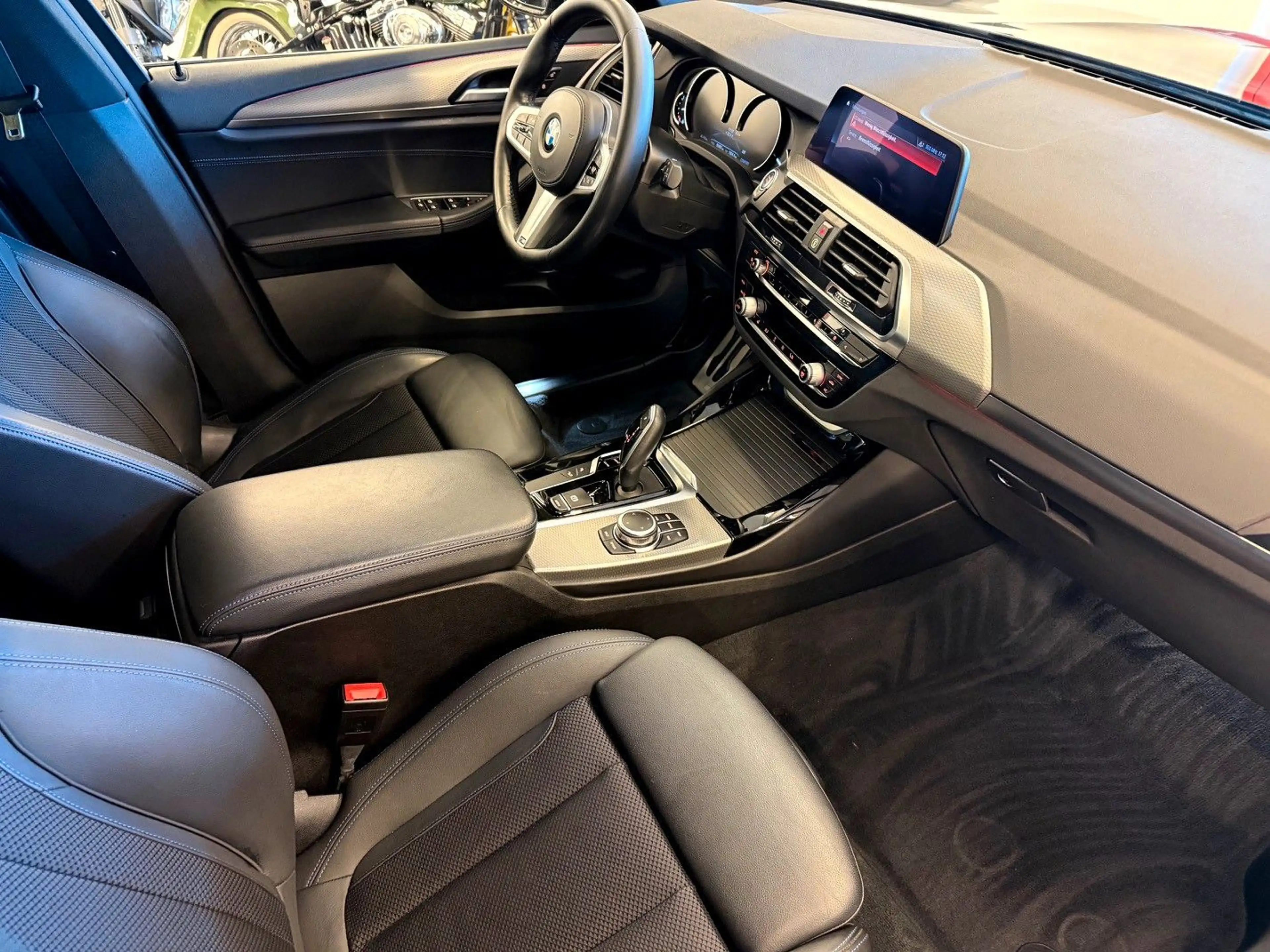 BMW X3 xDrive 30 i M Sportp Autom Klima Navi AHK LED — photo 10