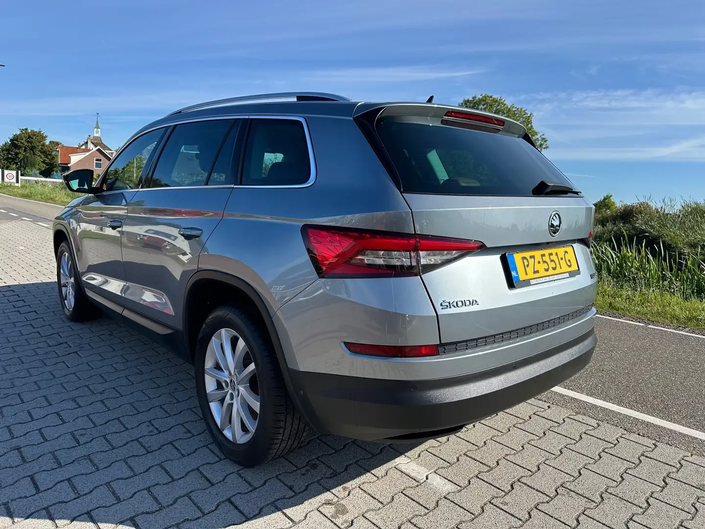 Skoda Kodiaq 1.4 TSI ACT Style Business 7p. Leder, Carplay, Ron Grijs - 2
