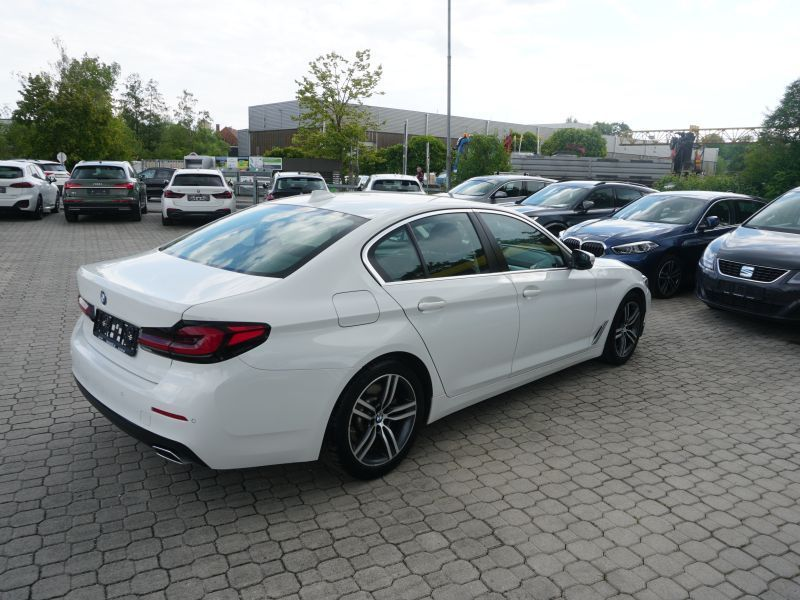 BMW 518 d Aut. *18"ALU+LED+NAVI* — photo 4