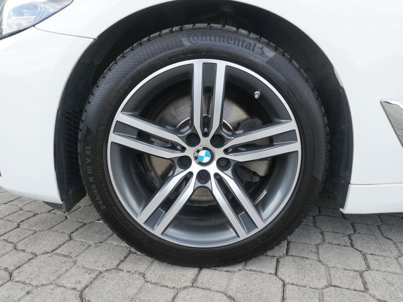 BMW 518 d Aut. *18"ALU+LED+NAVI* — photo 6