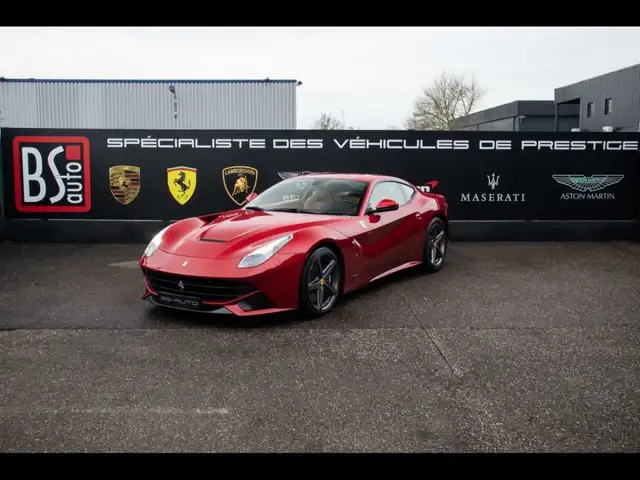 Ferrari F12 - V12 6.3l - 740ch - ROSSO MARANELLO !