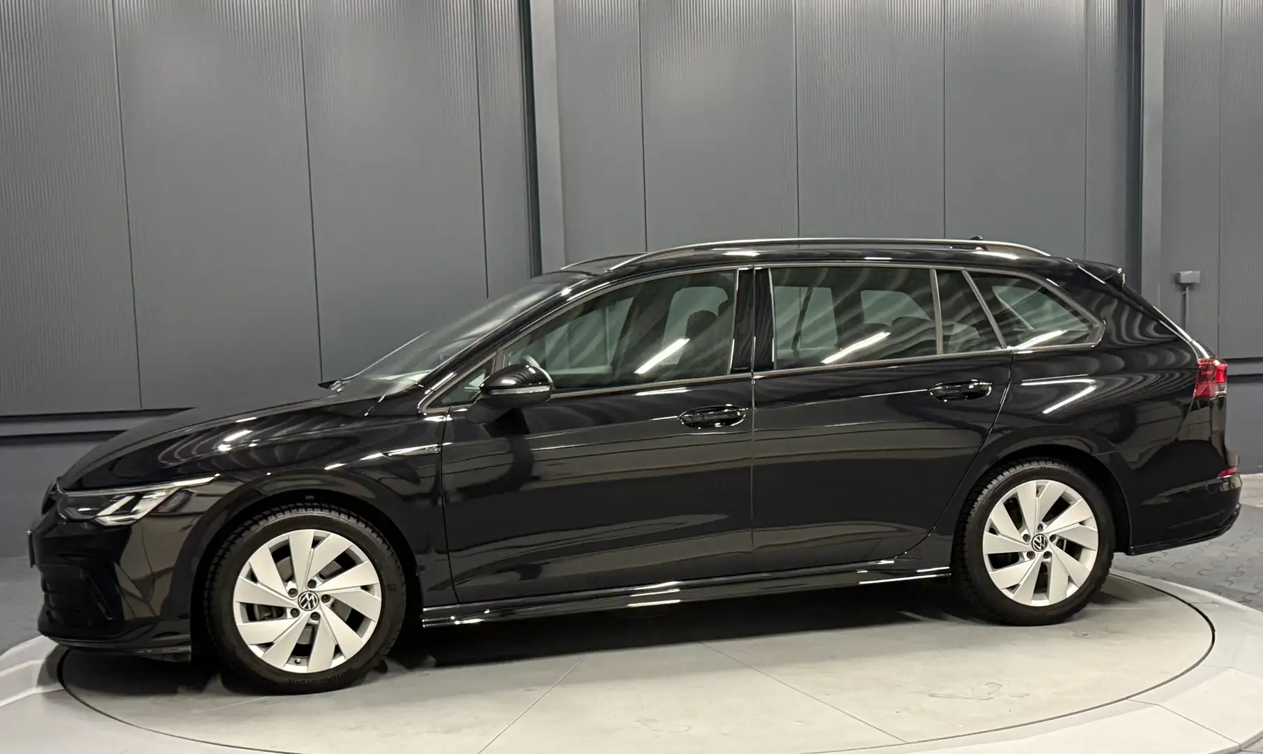 Volkswagen Golf Variant VIII R-Line *NAVI*CarPlay*BUSINESS*Lenkradhzg* Negro - 2