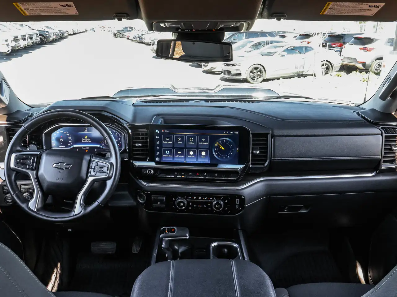 Chevrolet Silverado 1500 снимка Chevrolet Silverado 1500