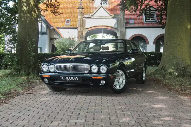 Jaguar Sovereign 3.2 V8