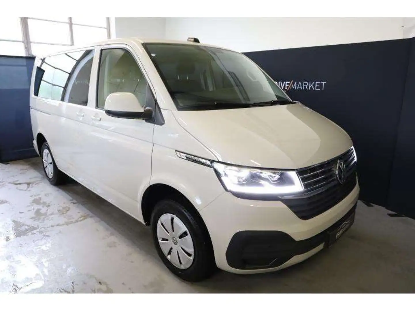 Volkswagen T6.1 Caravelle Comfortline KR 9-S Grijs - 1