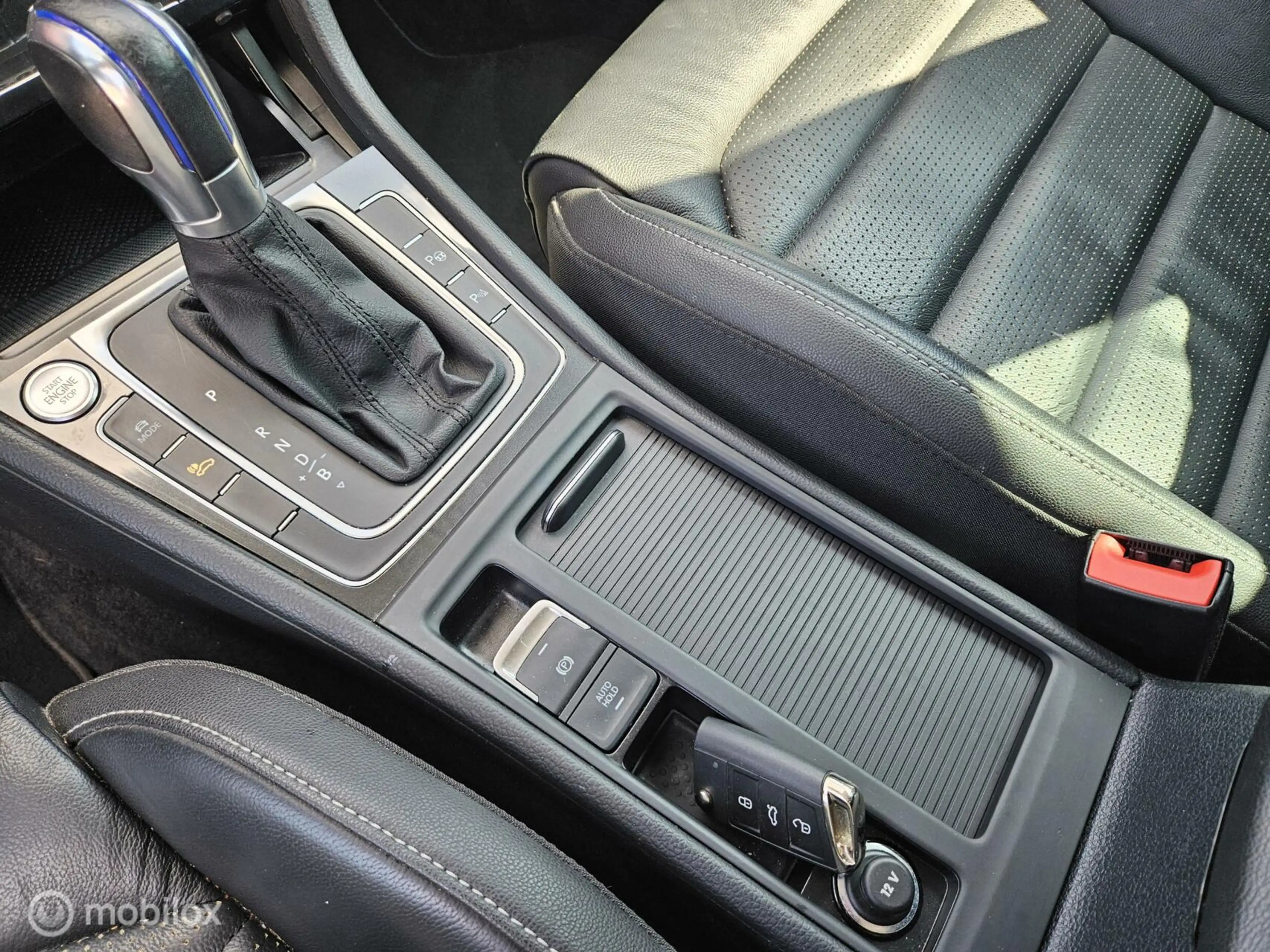 Volkswagen e-Golf e-Golf / Virtual / Dynaudio / Blis / leer — photo 15