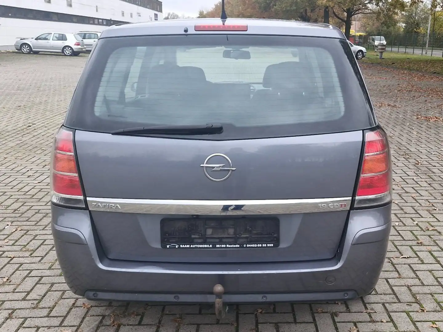 Opel Zafira Edition 1.9 CDTI Auto. 7Sitzer Klima Tempo AHK 2Hd Gris - 2