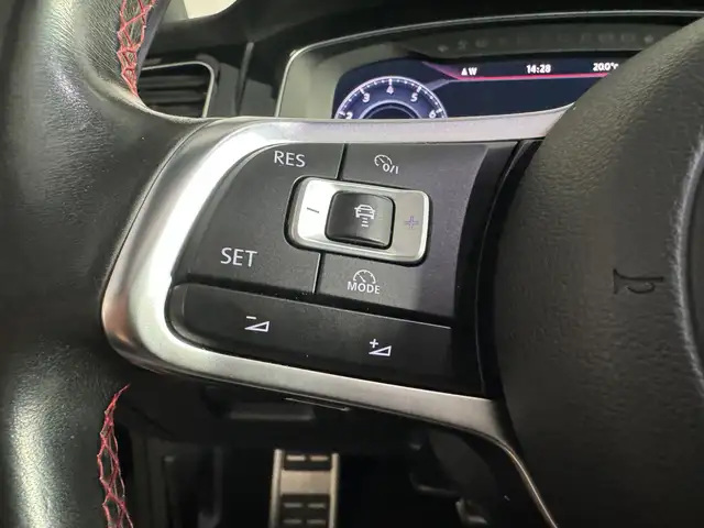 Volkswagen Golf view 12