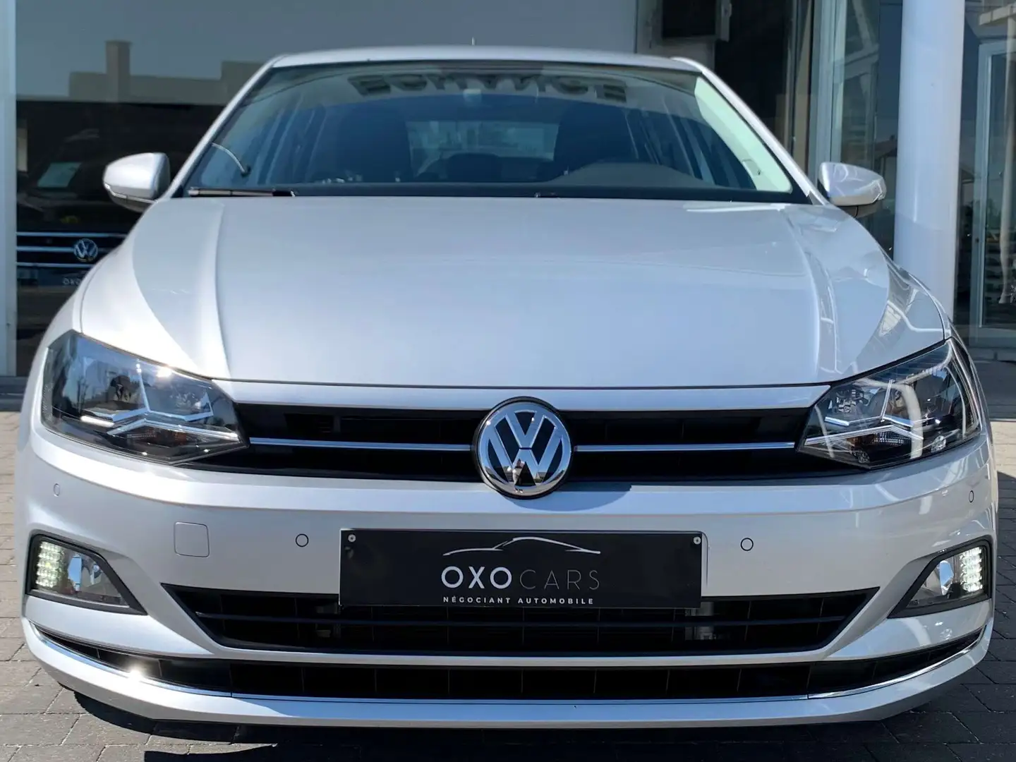 Volkswagen Polo 1.6TDI DSG / Highline / Boite Auto / Gps / CarPlay Gris - 2