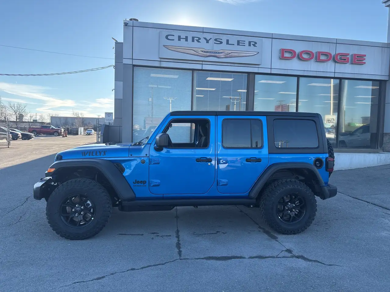 Jeep Wrangler снимка Jeep Wrangler