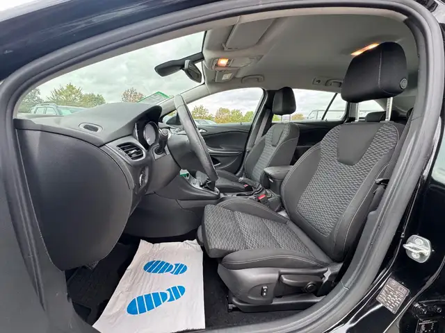 Opel Astra view 10