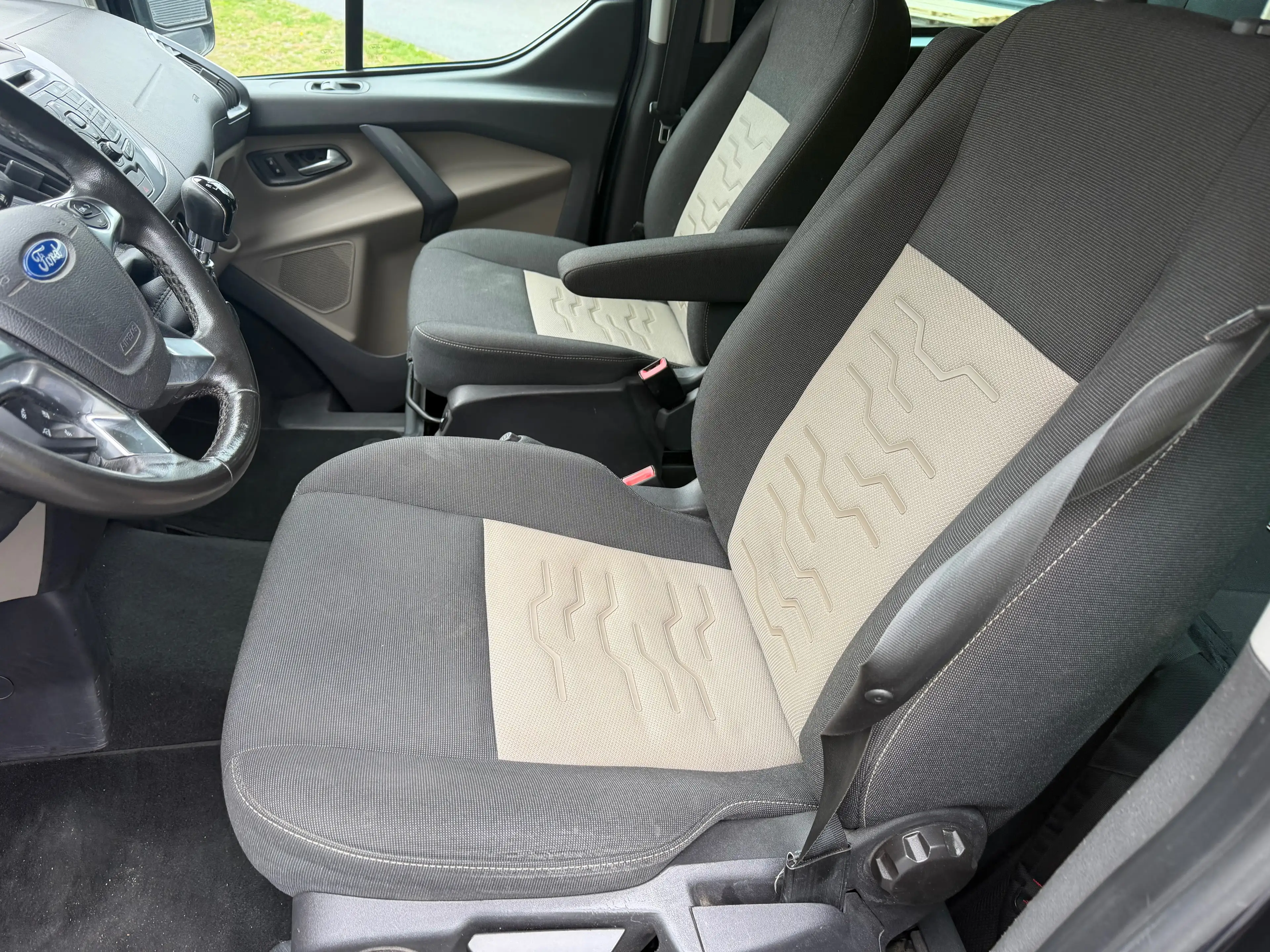 Ford Transit Custom Transit Custom 2.2 TDCi L2H1 Limited Multi-use — photo 8