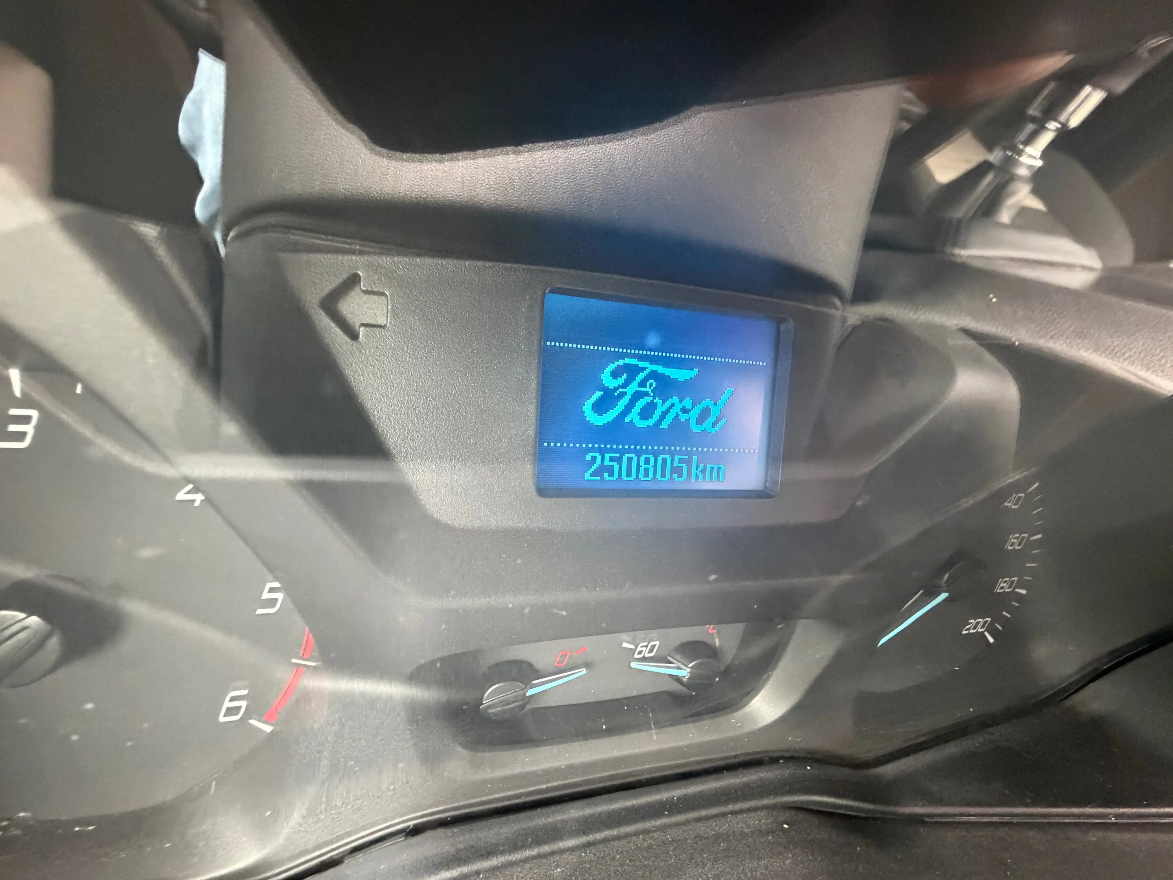 Ford Transit Custom Transit Custom 2.2 TDCi L2H1 Limited Multi-use — photo 10