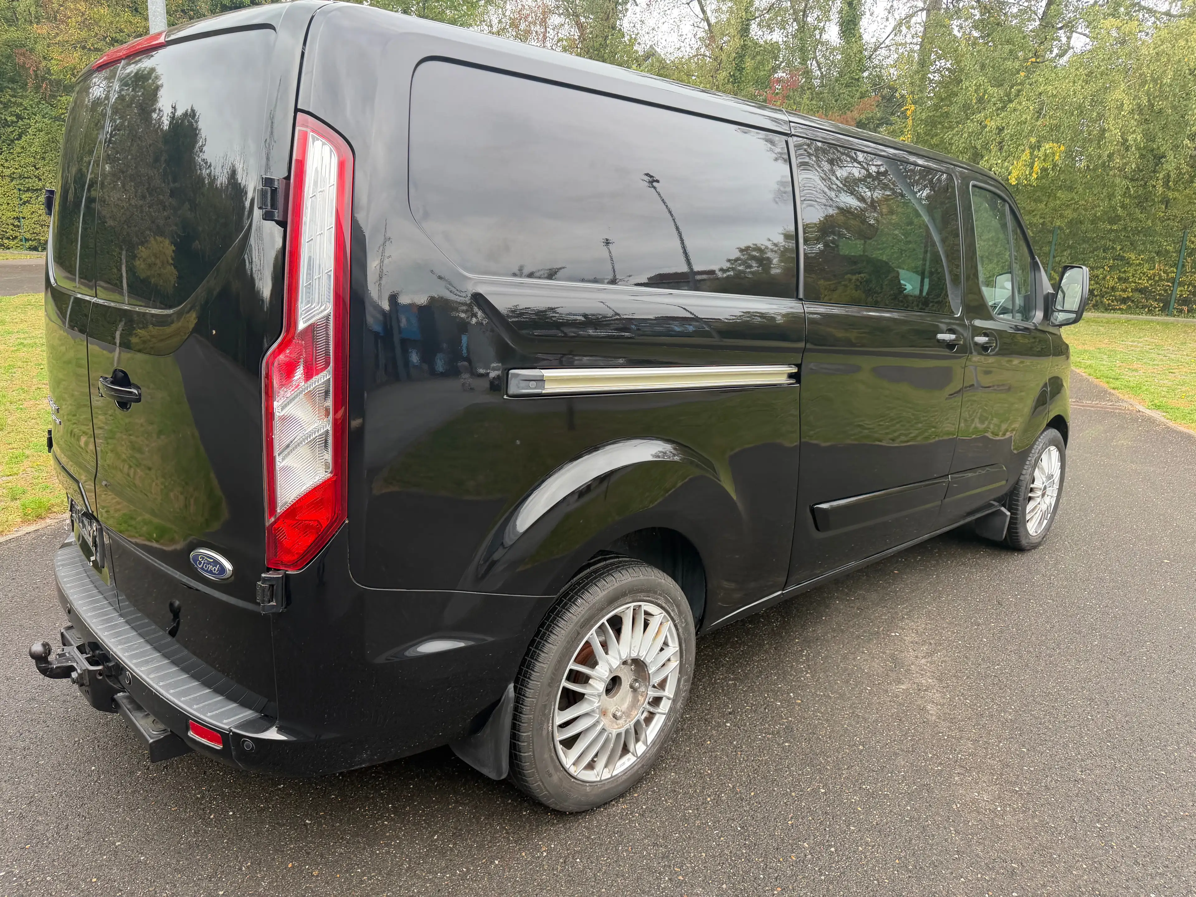Ford Transit Custom Transit Custom 2.2 TDCi L2H1 Limited Multi-use — photo 5