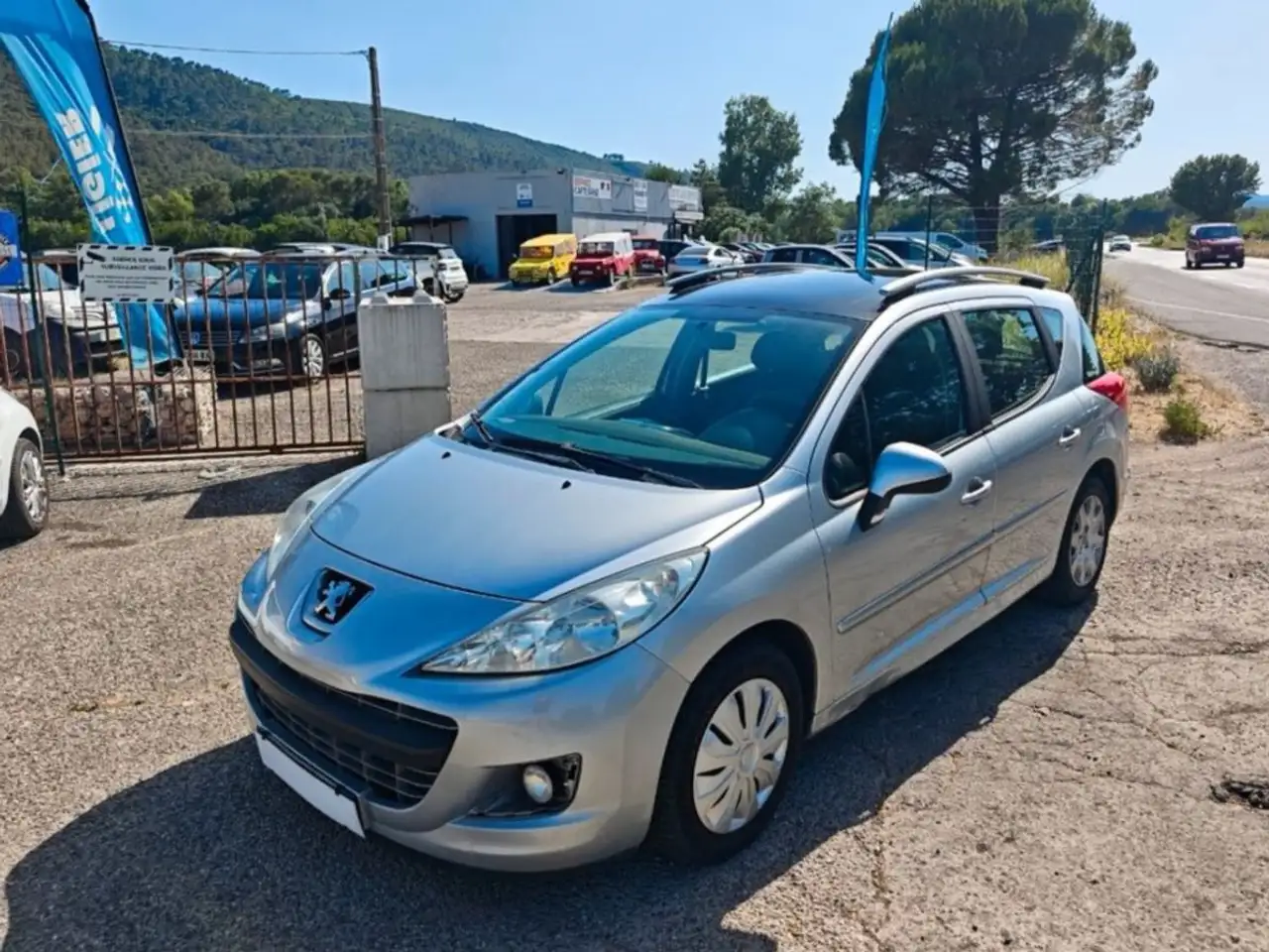 Peugeot 207 1.6 hdi toit panoramique
