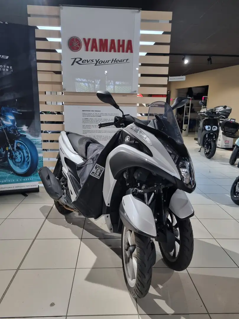 Yamaha TriCity Bílá - 1