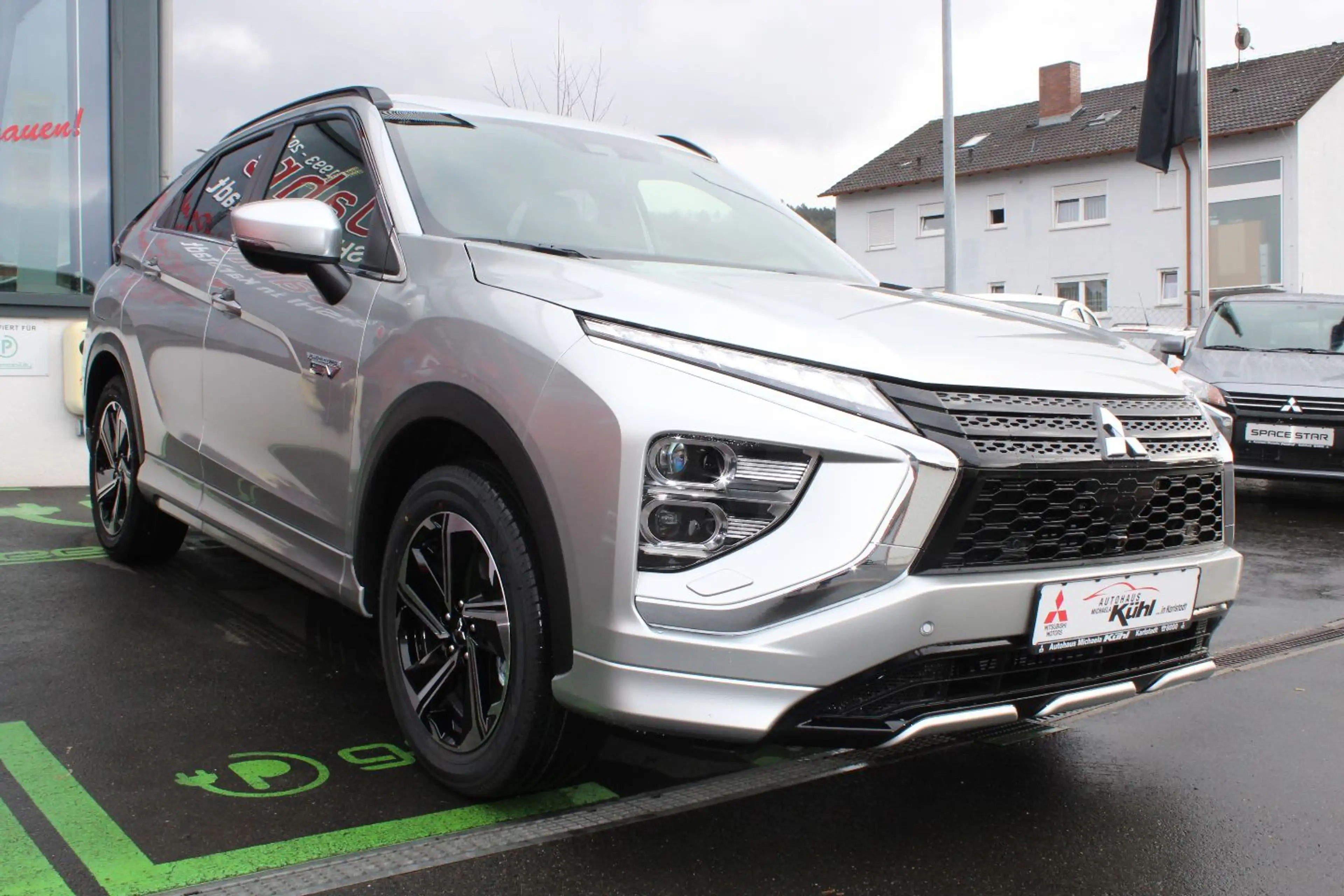 Mitsubishi Eclipse Cross PHEV PLUS Select - AHK abn. — photo 7