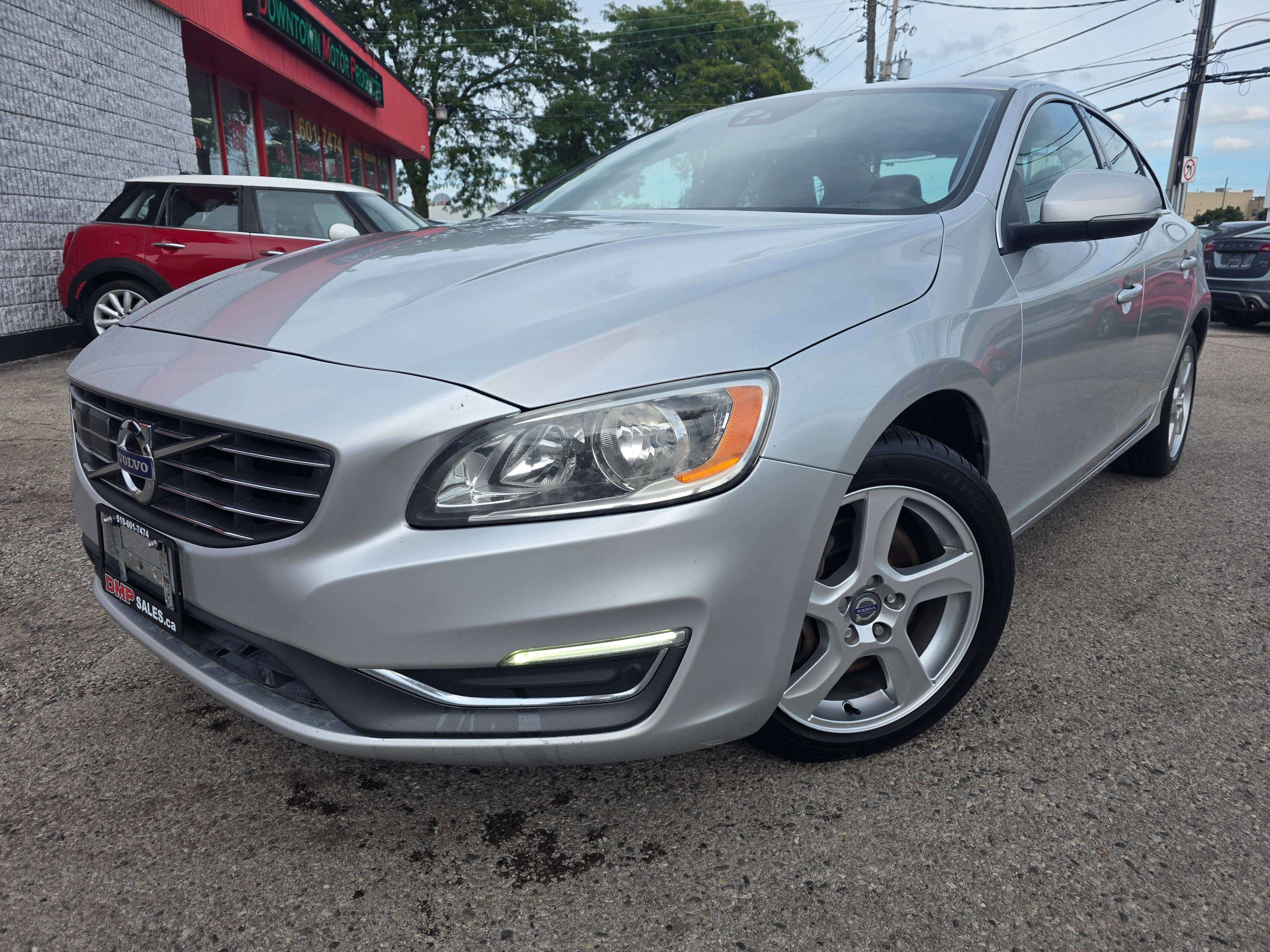 2014 Volvo S60 T5 Premier Plus AWD *Sunroof / Leather / RCAM* — снимка 2
