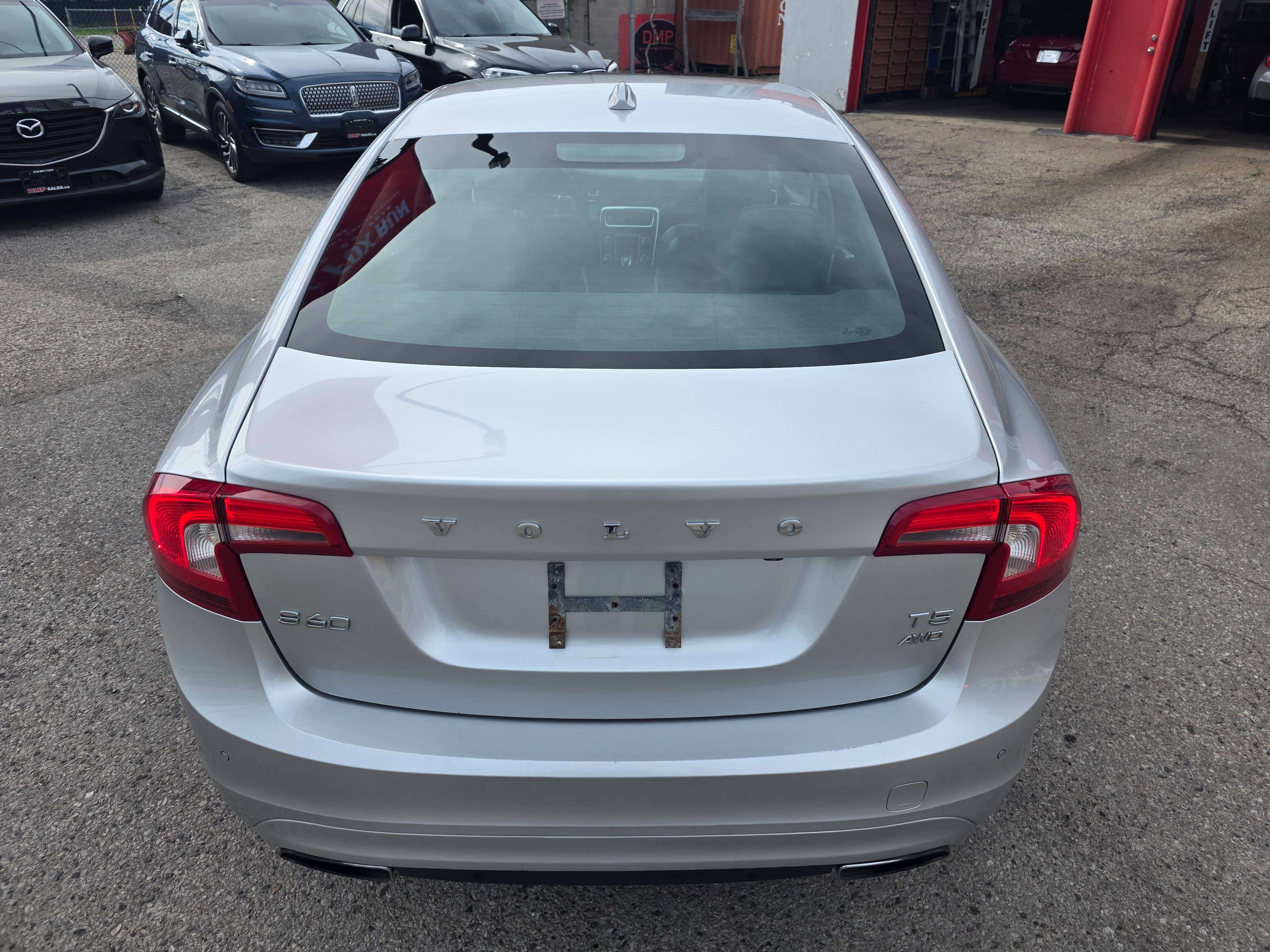 2014 Volvo S60 T5 Premier Plus AWD *Sunroof / Leather / RCAM* — снимка 5