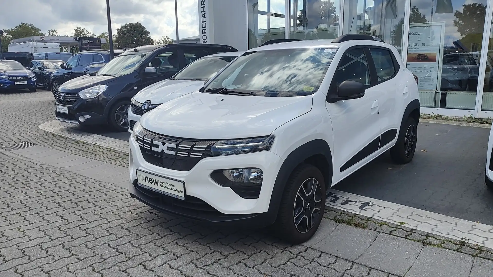 Dacia Spring Essential Automatik 8-Fach bereift Klima Weiß - 1